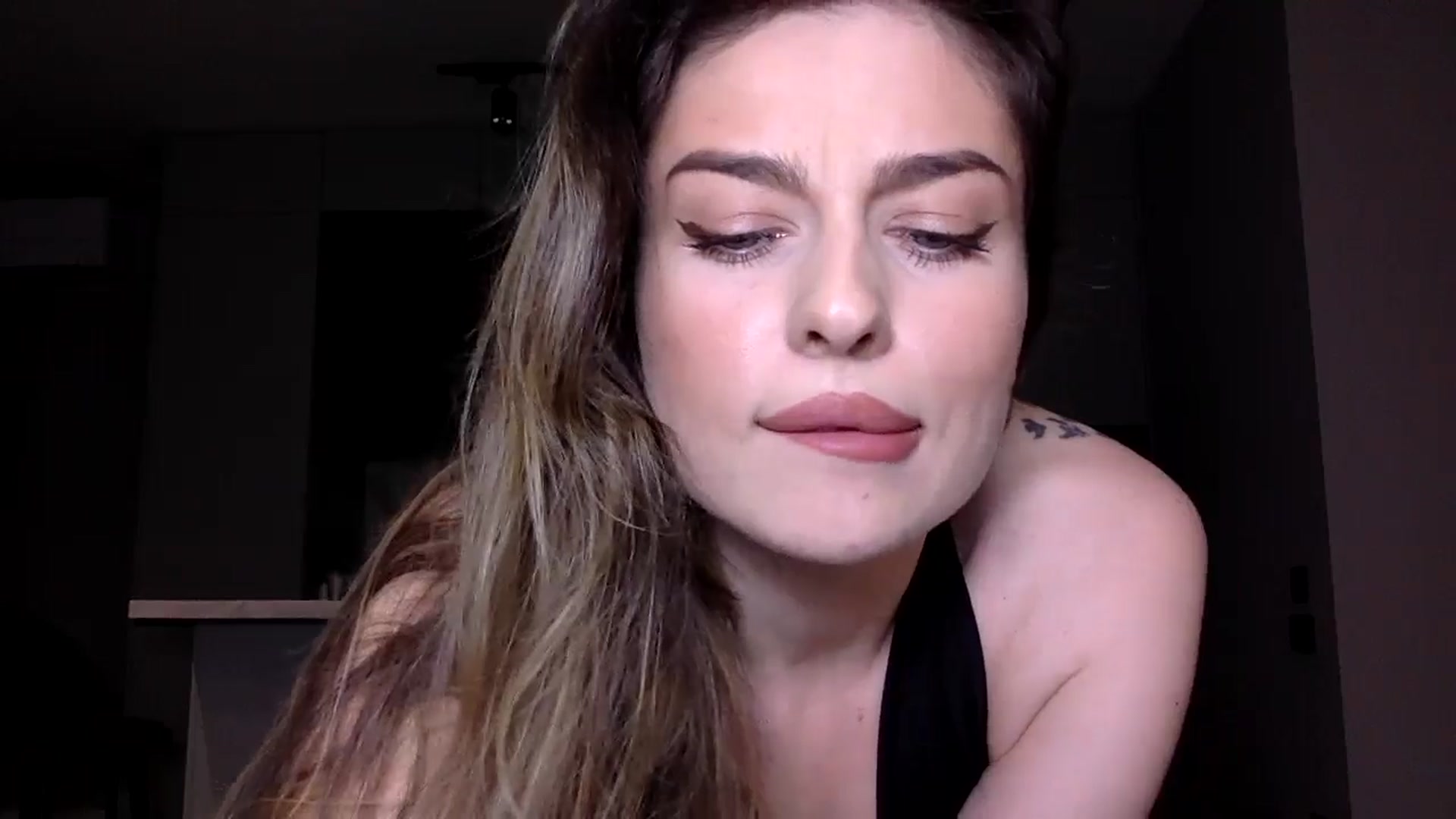 Gallery image thumbnail from SindiMoon's myfreecams stream on, 01/22/2025, 22:44 image 11 of 20