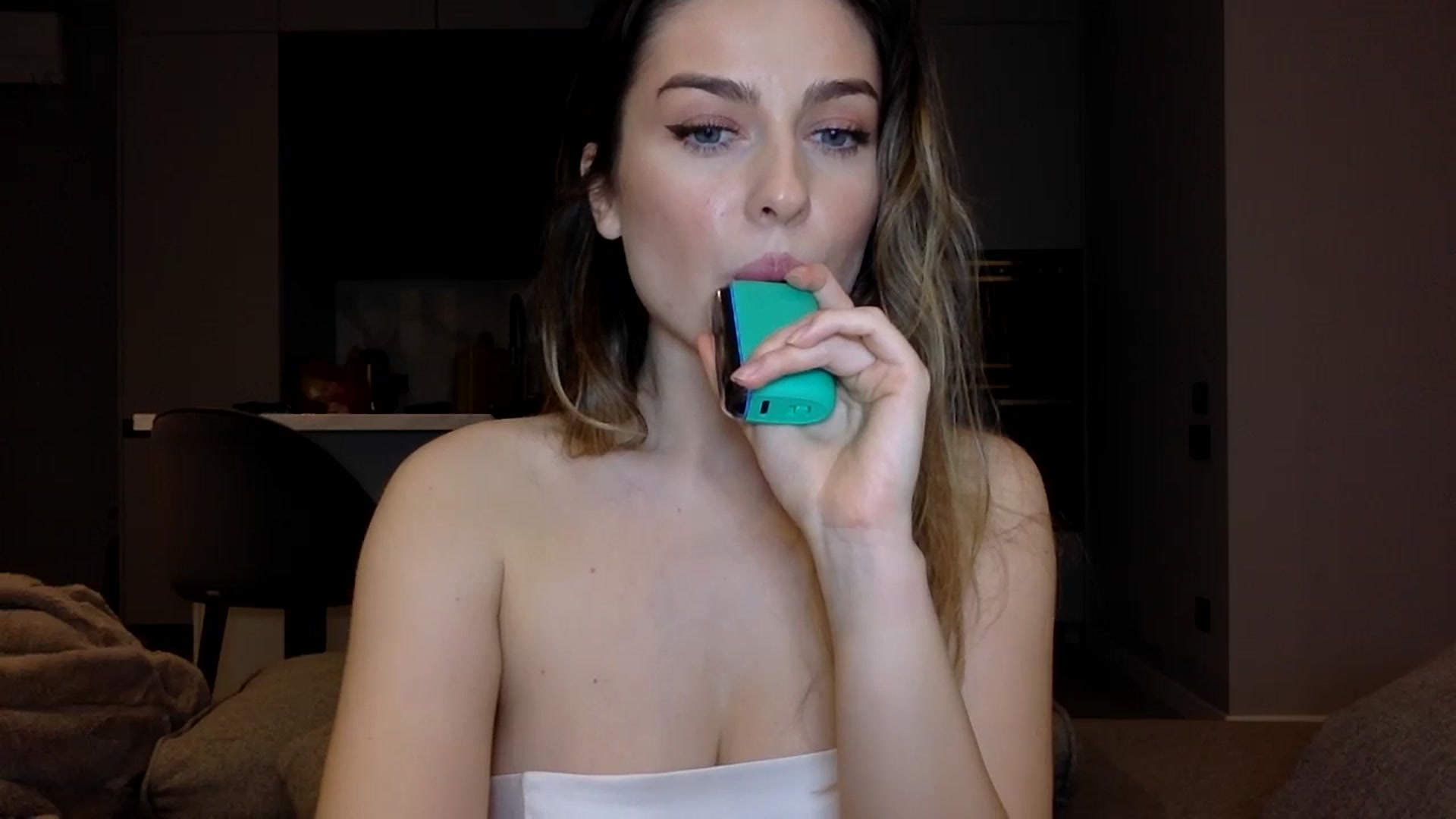 Gallery image thumbnail from SindiMoon's myfreecams stream on, 01/28/2025, 24:34 image 9 of 20