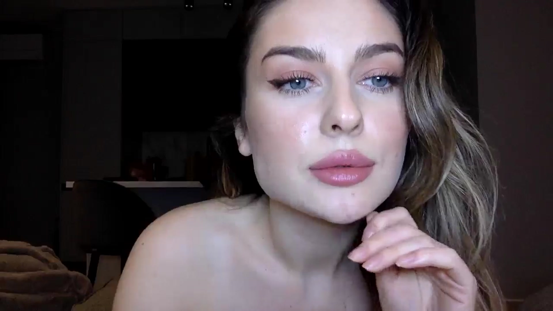 Gallery image thumbnail from SindiMoon's myfreecams stream on, 01/28/2025, 24:34 image 5 of 20
