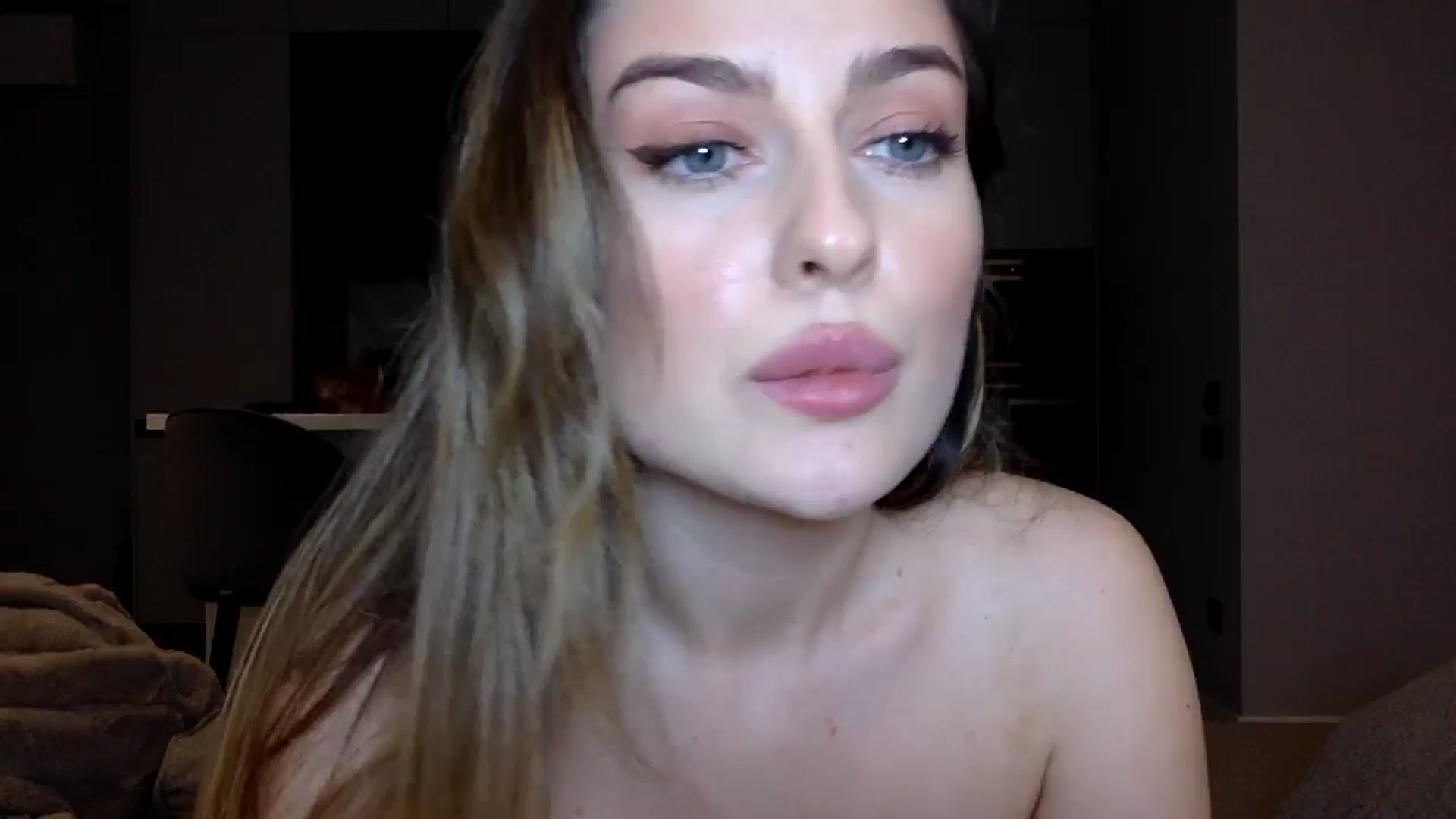Gallery image thumbnail from SindiMoon's myfreecams stream on, 01/28/2025, 24:34 image 12 of 20