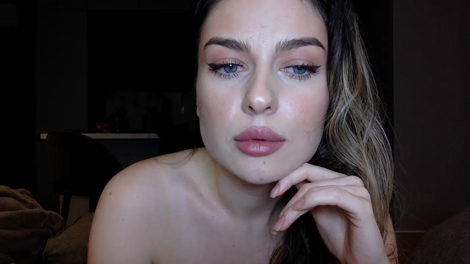 Gallery image thumbnail from SindiMoon's myfreecams stream on, 01/28/2025, 24:34 image 15 of 20