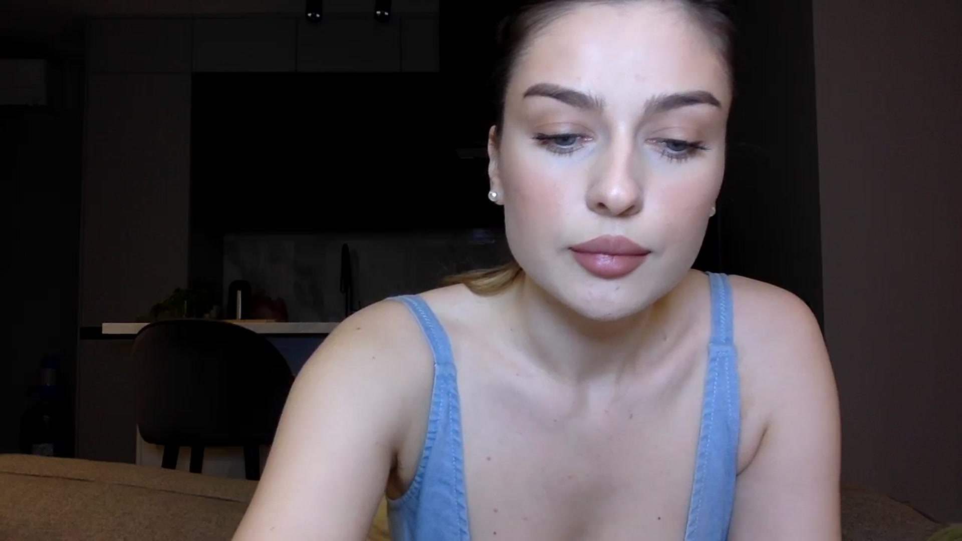 Gallery image thumbnail from SindiMoon's myfreecams stream on, 02/06/2025, 15:02 image 9 of 20