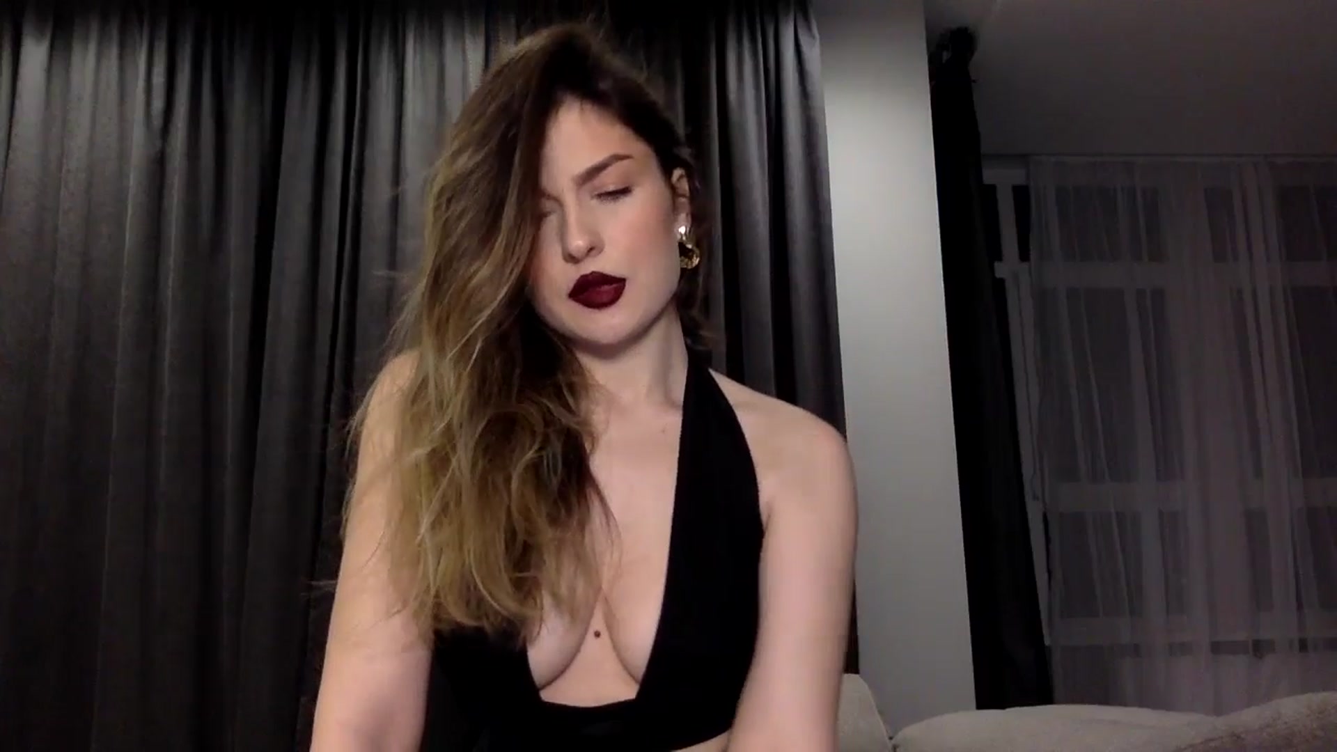 Gallery image thumbnail from SindiMoon's myfreecams stream on, 02/22/2025, 21:57 image 10 of 20