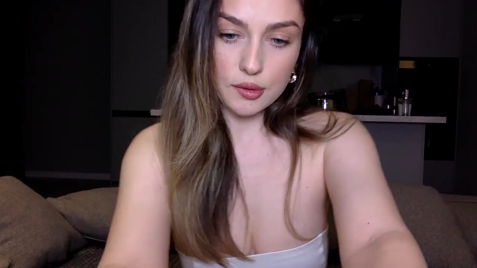 Gallery image thumbnail from SindiMoon's myfreecams stream on, 03/22/2025, 22:53 image 5 of 20