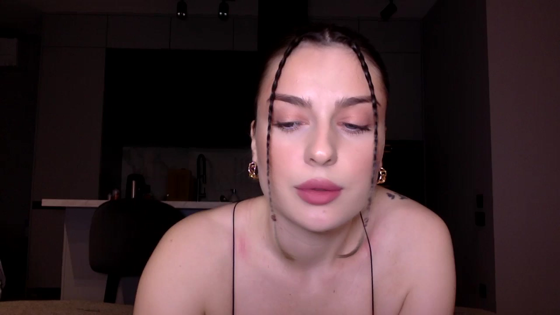 Gallery image thumbnail from SindiMoon's myfreecams stream on, 05/29/2025, 22:51 image 11 of 20