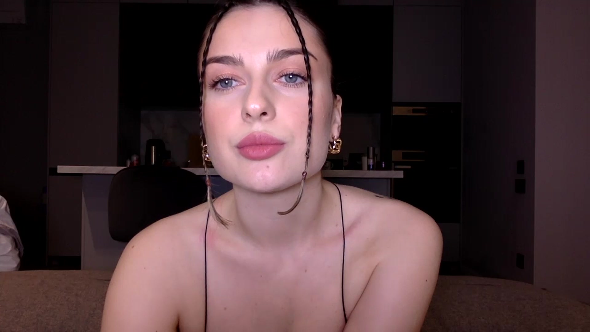 Gallery image thumbnail from SindiMoon's myfreecams stream on, 05/29/2025, 22:51 image 20 of 20