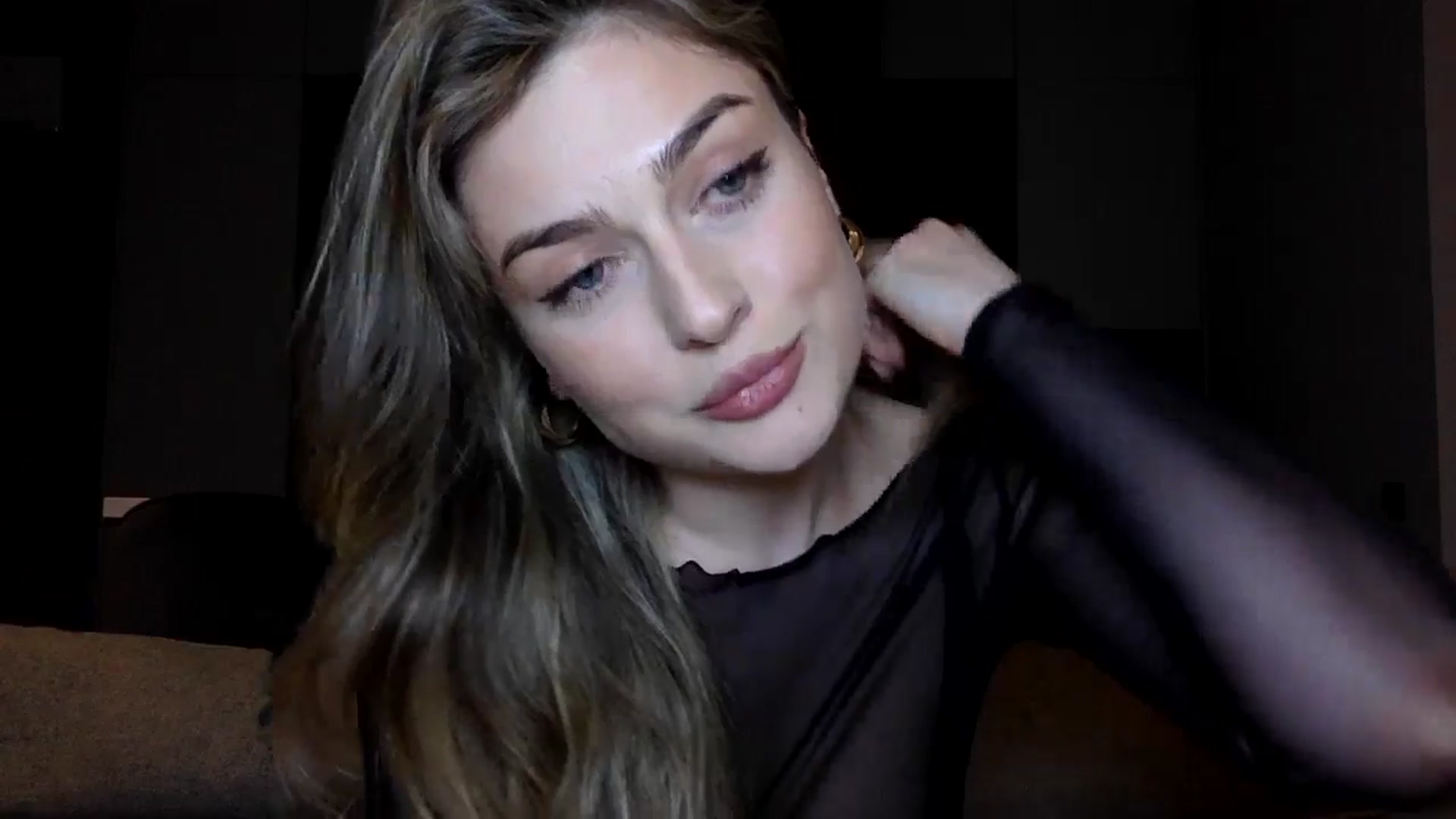 Gallery image thumbnail from SindiMoon's myfreecams stream on, 06/18/2025, 21:51 image 16 of 20
