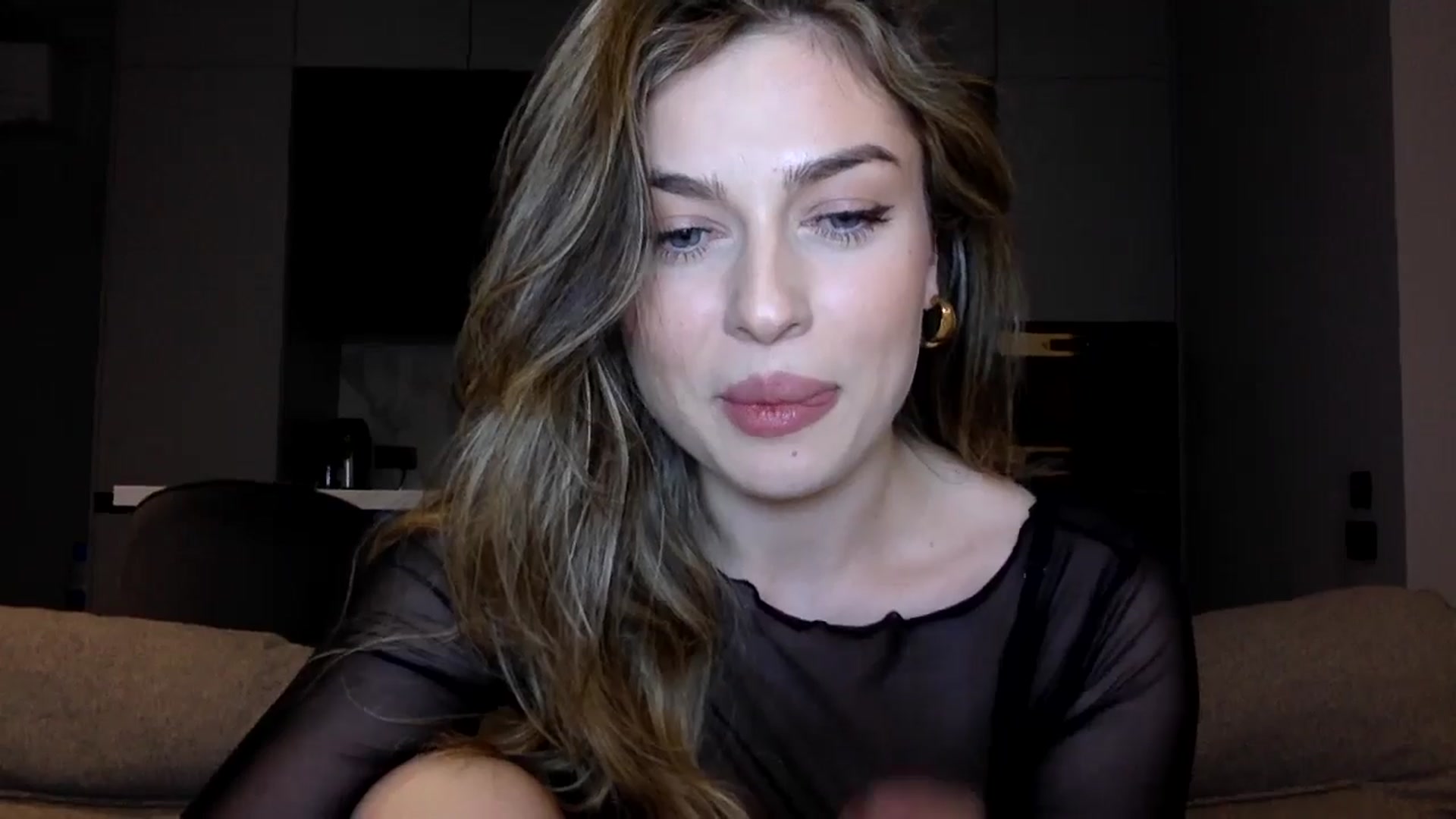 Gallery image thumbnail from SindiMoon's myfreecams stream on, 06/18/2025, 22:23 image 17 of 20