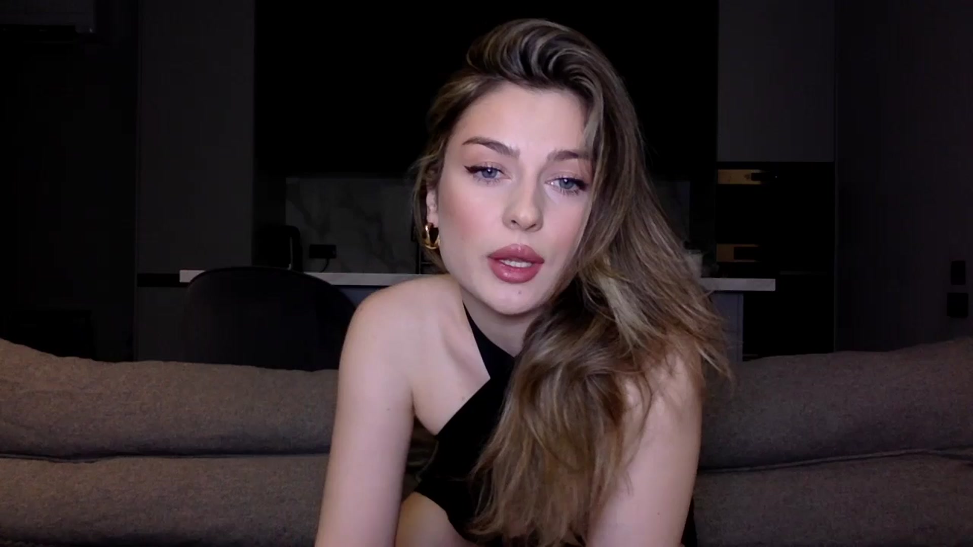 Gallery image thumbnail from SindiMoon's myfreecams stream on, 07/02/2025, 22:56 image 14 of 20