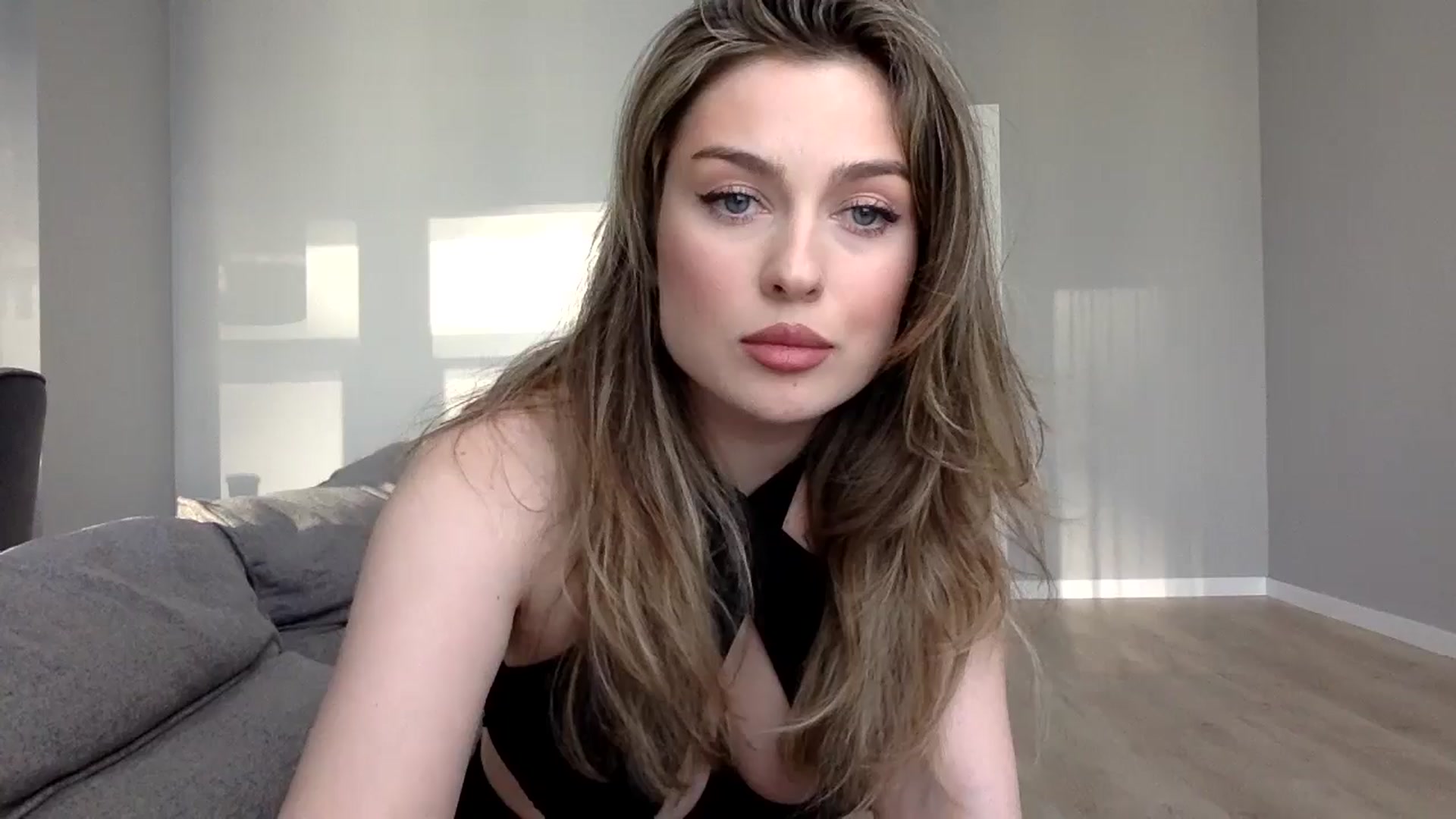 Gallery image thumbnail from SindiMoon's myfreecams stream on, 07/03/2025, 04:12 image 1 of 20