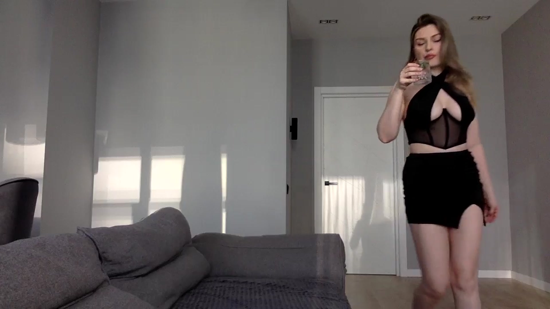 Gallery image thumbnail from SindiMoon's myfreecams stream on, 07/03/2025, 04:12 image 9 of 20
