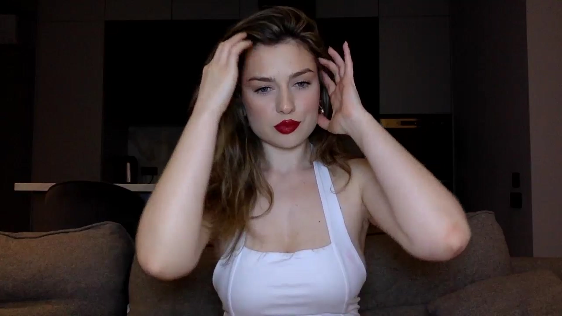 Gallery image thumbnail from SindiMoon's myfreecams stream on, 07/19/2025, 23:54 image 16 of 20