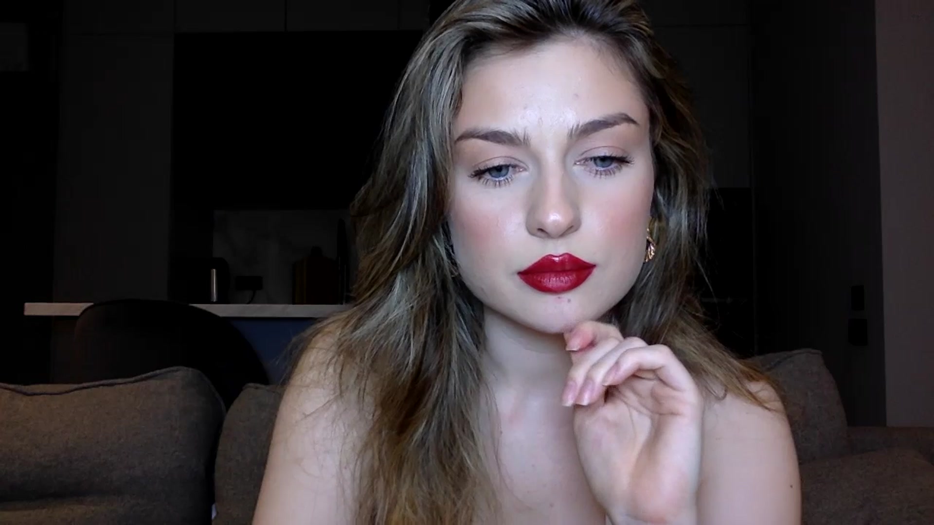 Gallery image thumbnail from SindiMoon's myfreecams stream on, 07/19/2025, 23:54 image 19 of 20