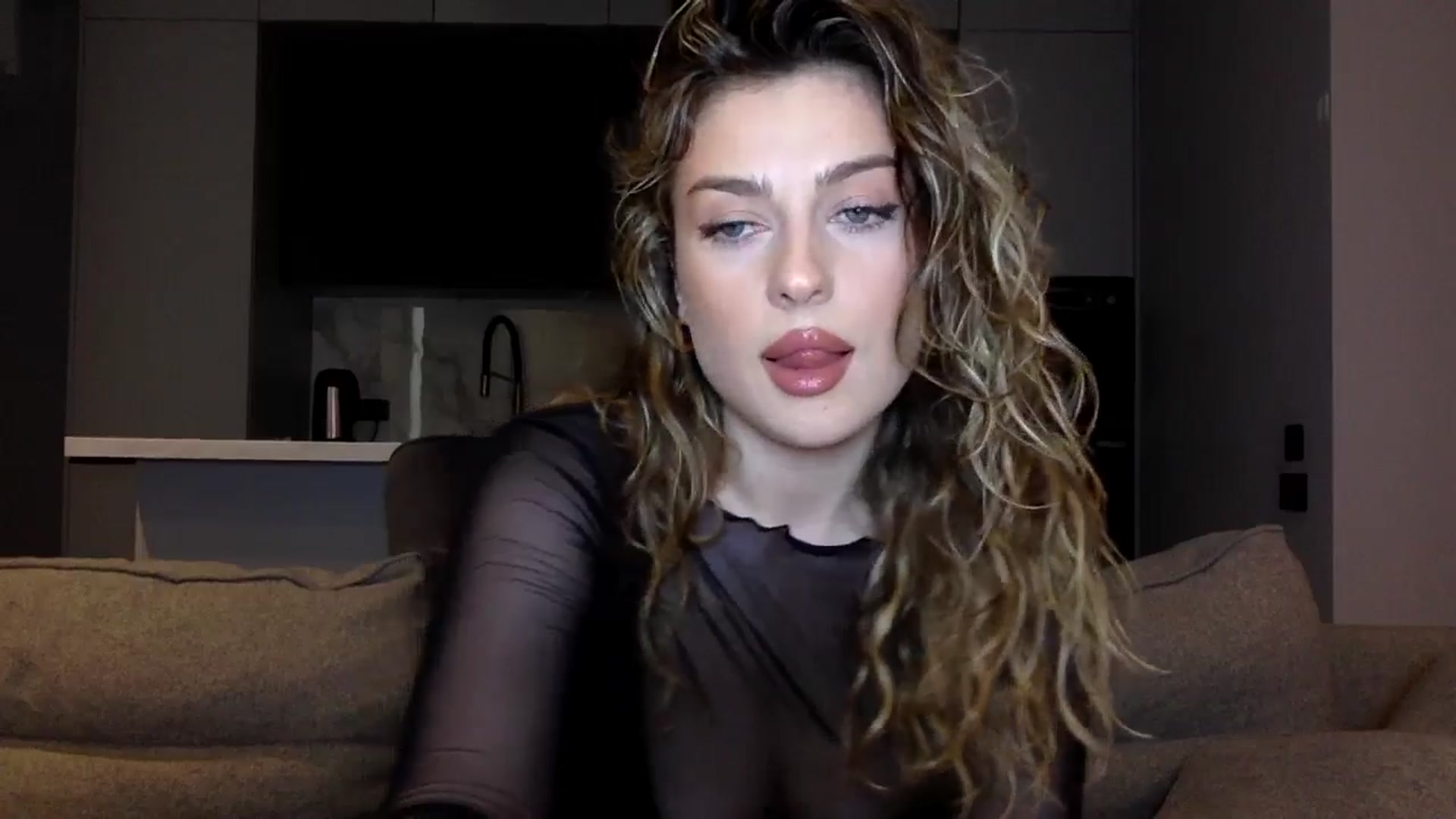 Gallery image thumbnail from SindiMoon's myfreecams stream on, 07/28/2025, 03:55 image 8 of 20