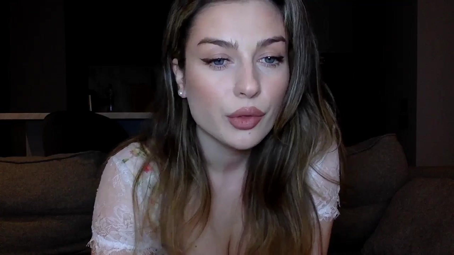 Gallery image thumbnail from SindiMoon's myfreecams stream on, 08/02/2025, 22:15 image 5 of 20
