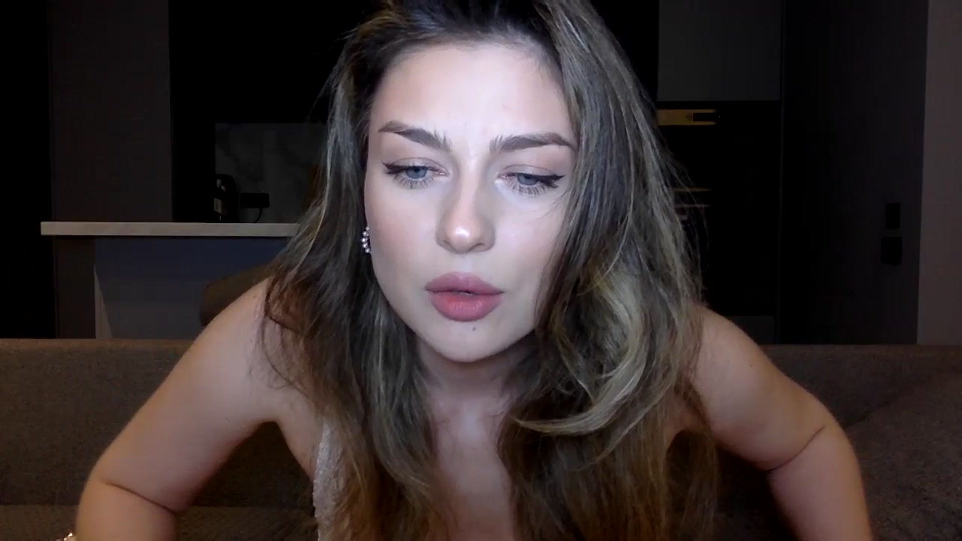 Gallery image thumbnail from SindiMoon's myfreecams stream on, 08/23/2025, 23:20 image 9 of 20