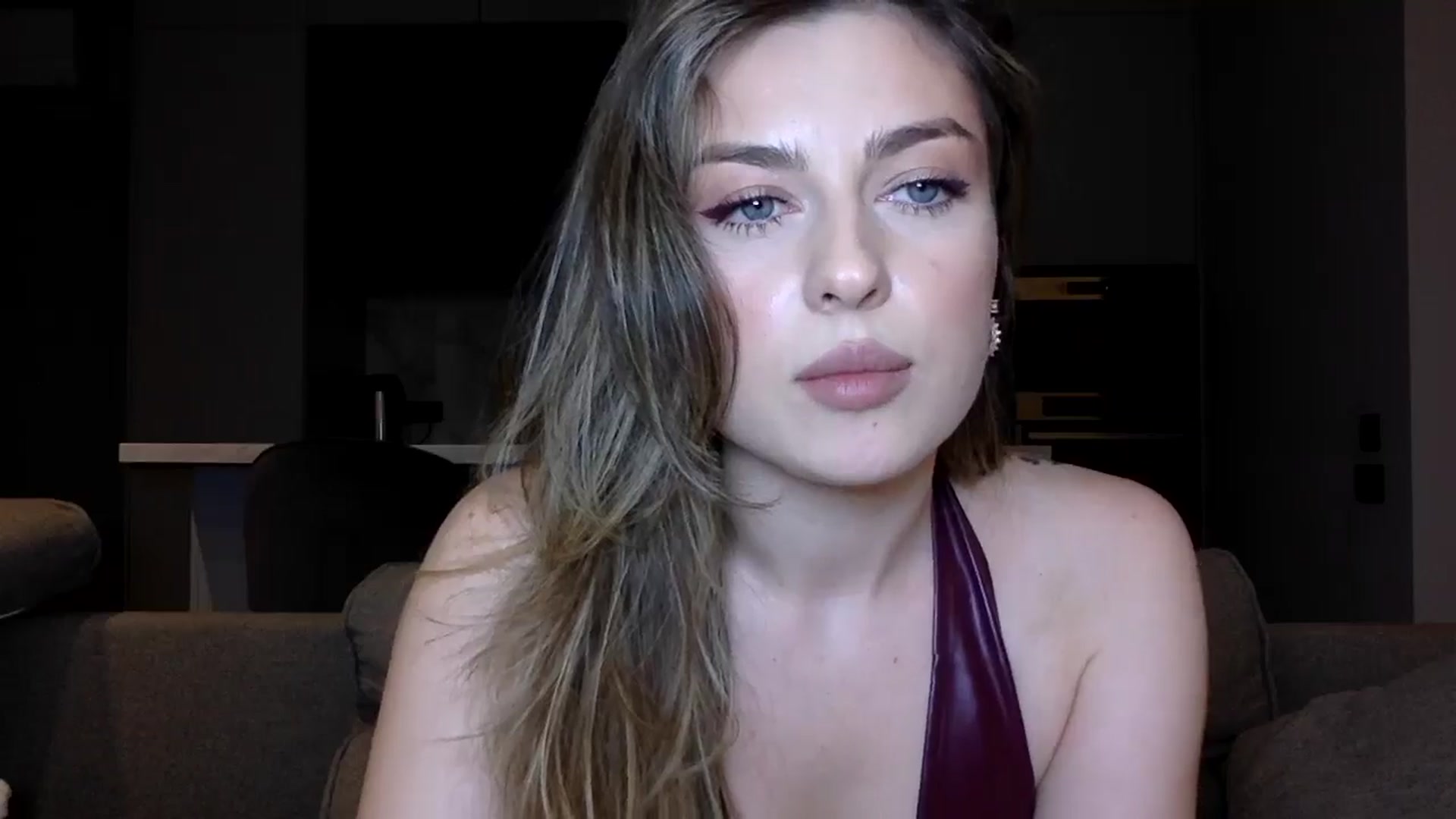 Gallery image thumbnail from SindiMoon's myfreecams stream on, 08/29/2025, 24:13 image 18 of 20