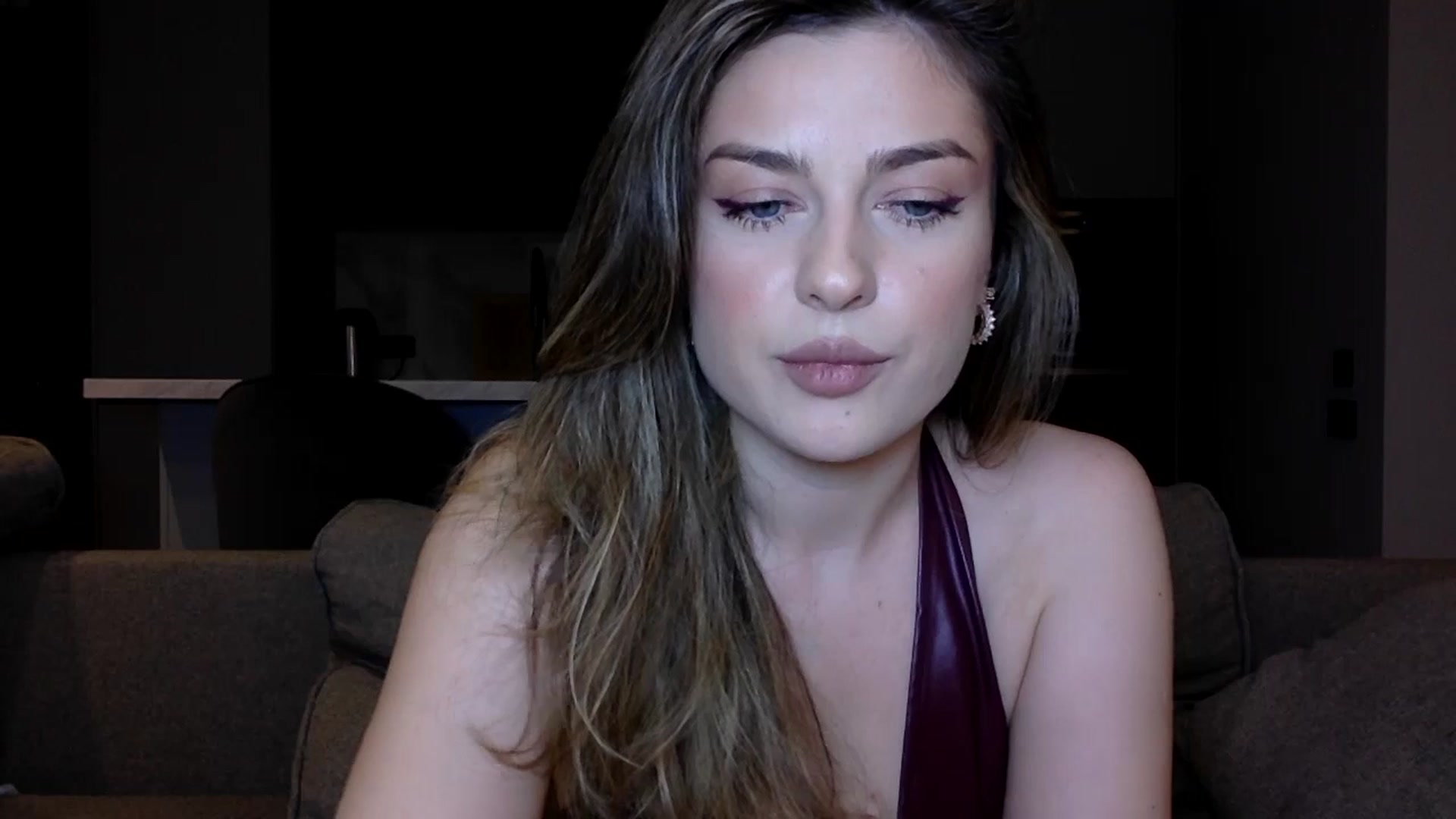 Gallery image thumbnail from SindiMoon's myfreecams stream on, 08/29/2025, 24:13 image 11 of 20