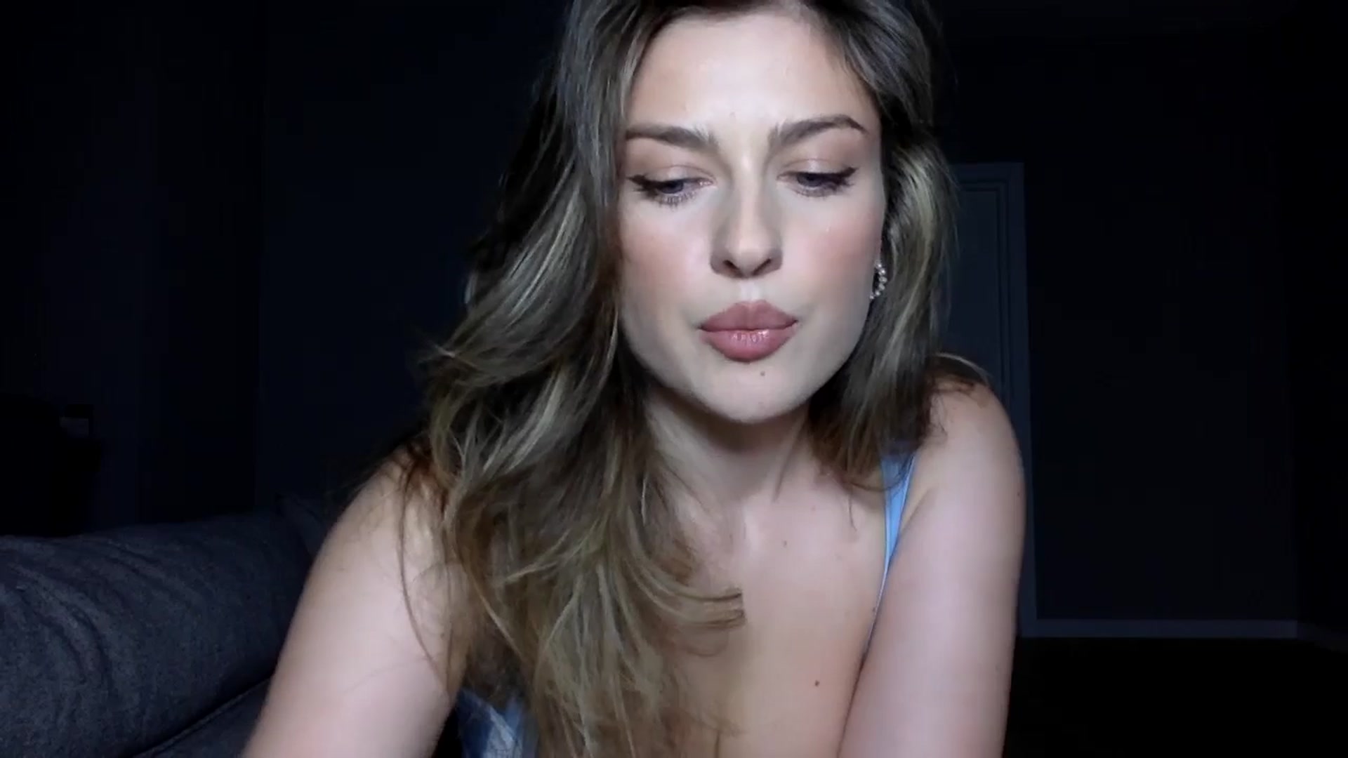 Gallery image thumbnail from SindiMoon's myfreecams stream on, 09/13/2025, 16:32 image 19 of 20