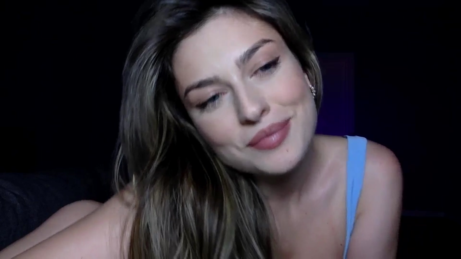 Gallery image thumbnail from SindiMoon's myfreecams stream on, 09/13/2025, 20:51 image 18 of 20