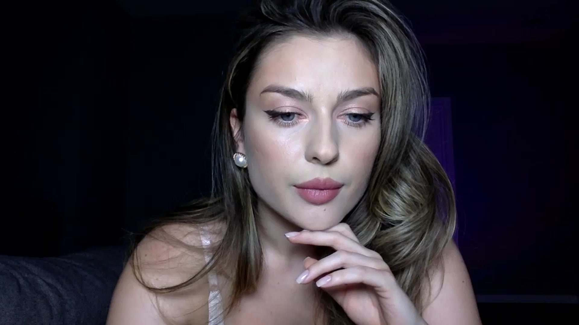 Gallery image thumbnail from SindiMoon's myfreecams stream on, 09/14/2025, 17:42 image 17 of 20