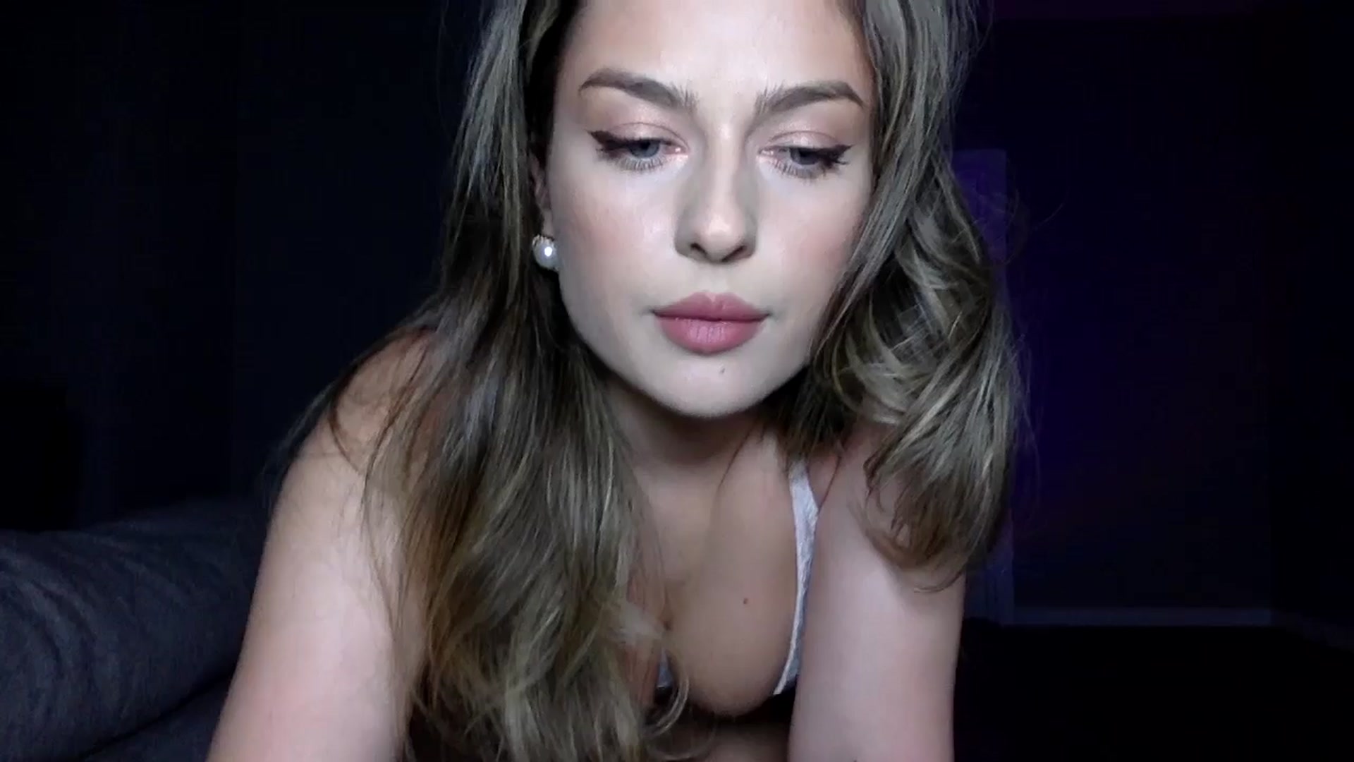 Gallery image thumbnail from SindiMoon's myfreecams stream on, 09/14/2025, 17:42 image 8 of 20