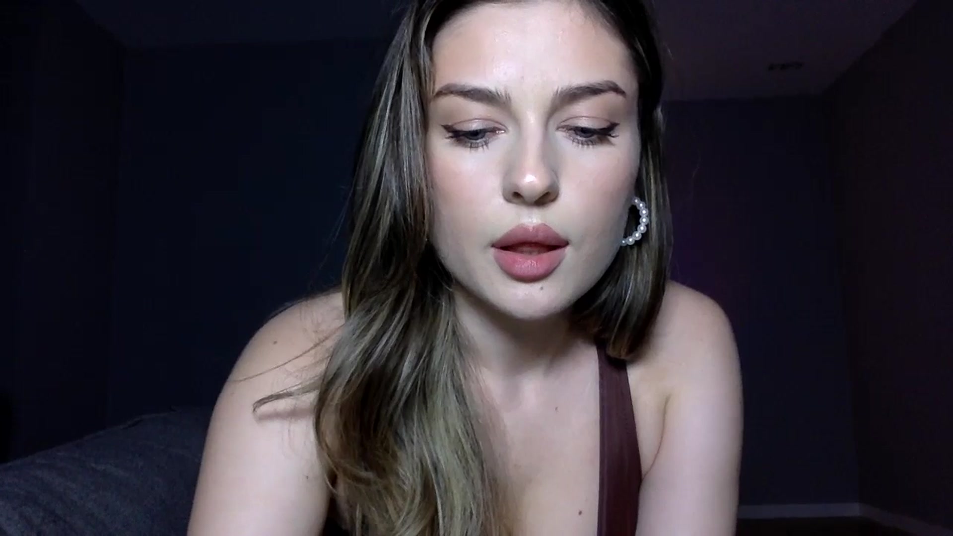 Gallery image thumbnail from SindiMoon's myfreecams stream on, 10/19/2025, 22:48 image 20 of 20