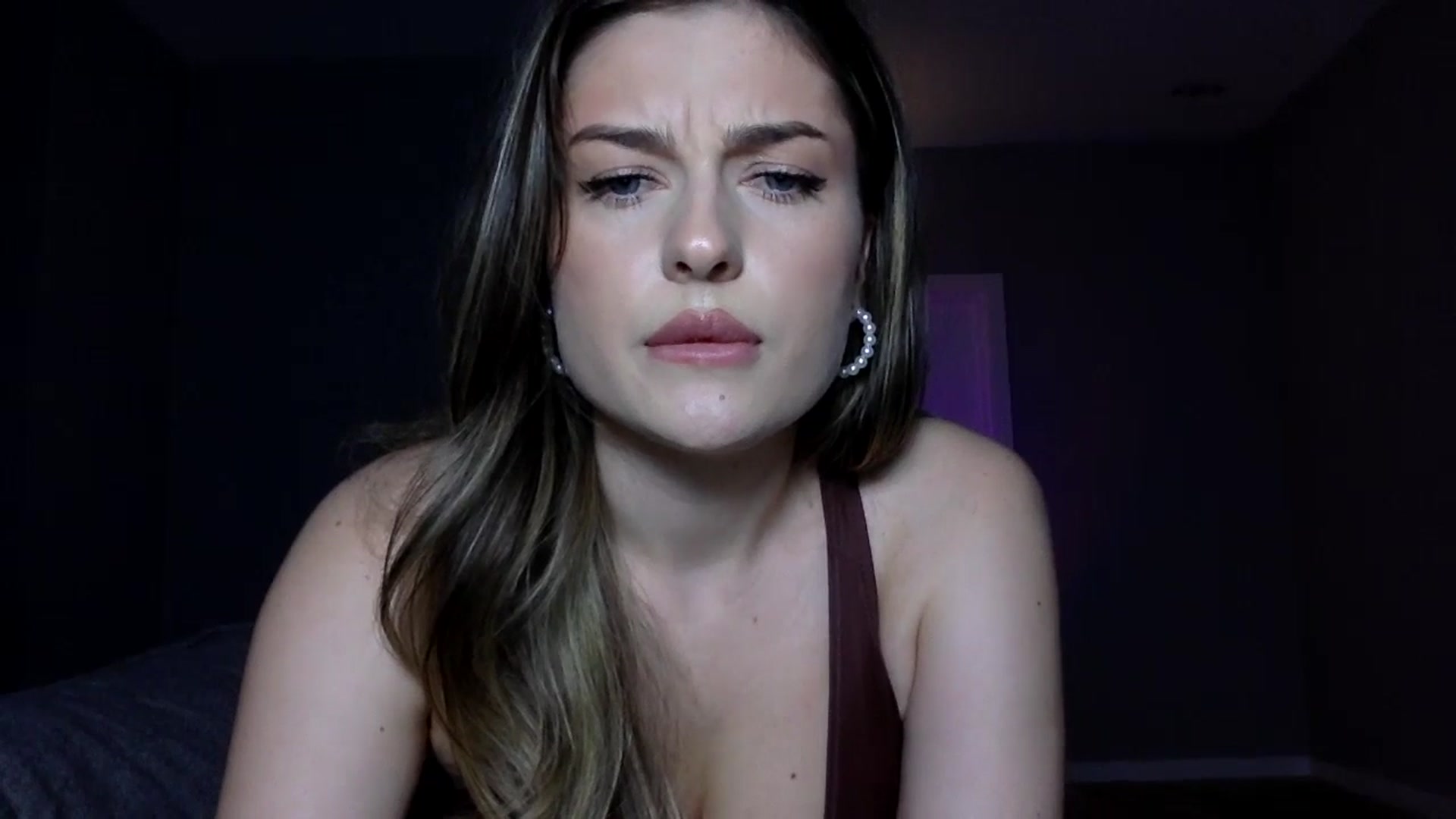 Gallery image thumbnail from SindiMoon's myfreecams stream on, 10/19/2025, 22:48 image 19 of 20