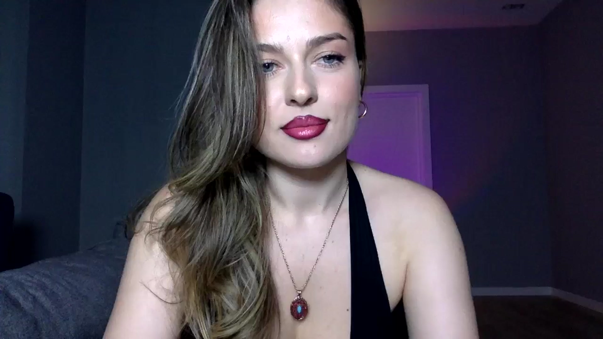 Gallery image thumbnail from SindiMoon's myfreecams stream on, 10/26/2025, 07:06 image 6 of 20