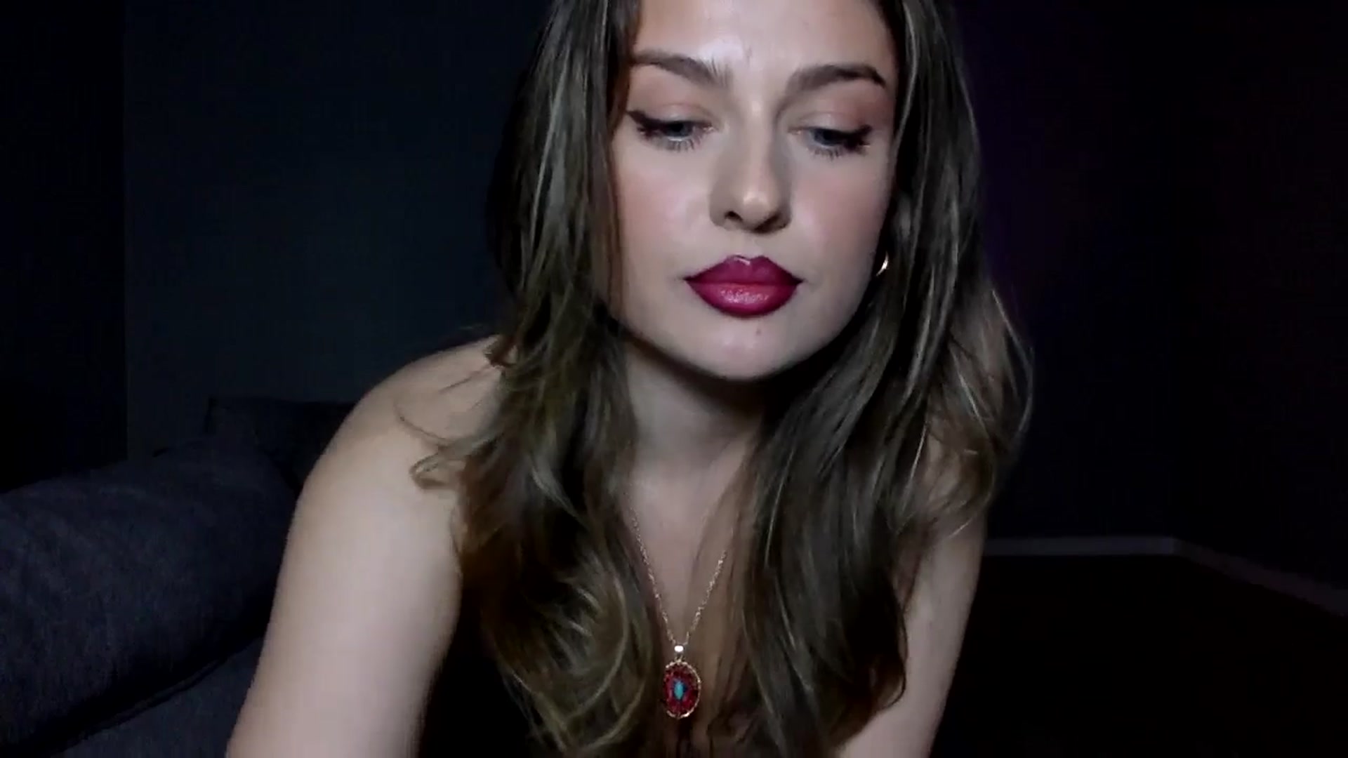 Gallery image thumbnail from SindiMoon's myfreecams stream on, 10/26/2025, 07:06 image 4 of 20