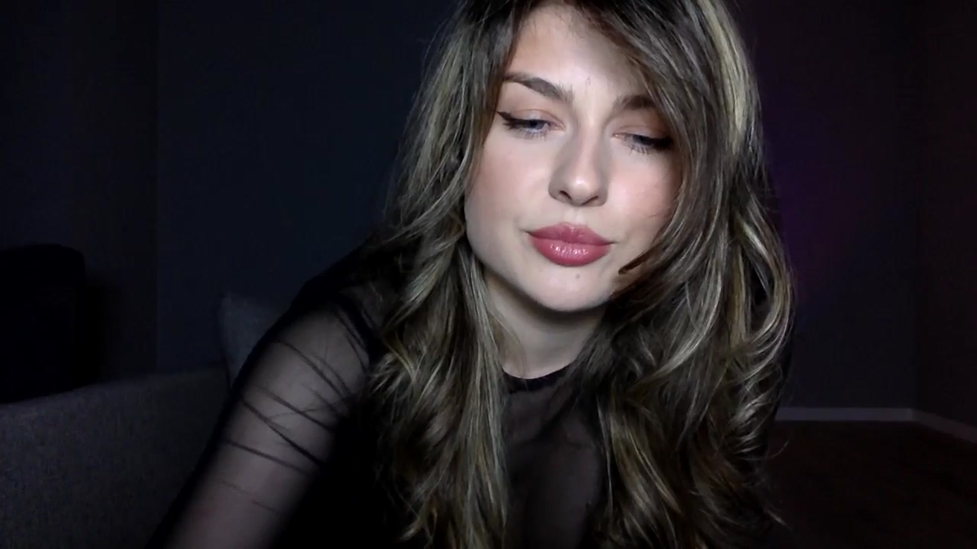 Gallery image thumbnail from SindiMoon's myfreecams stream on, 11/01/2025, 19:53 image 14 of 20