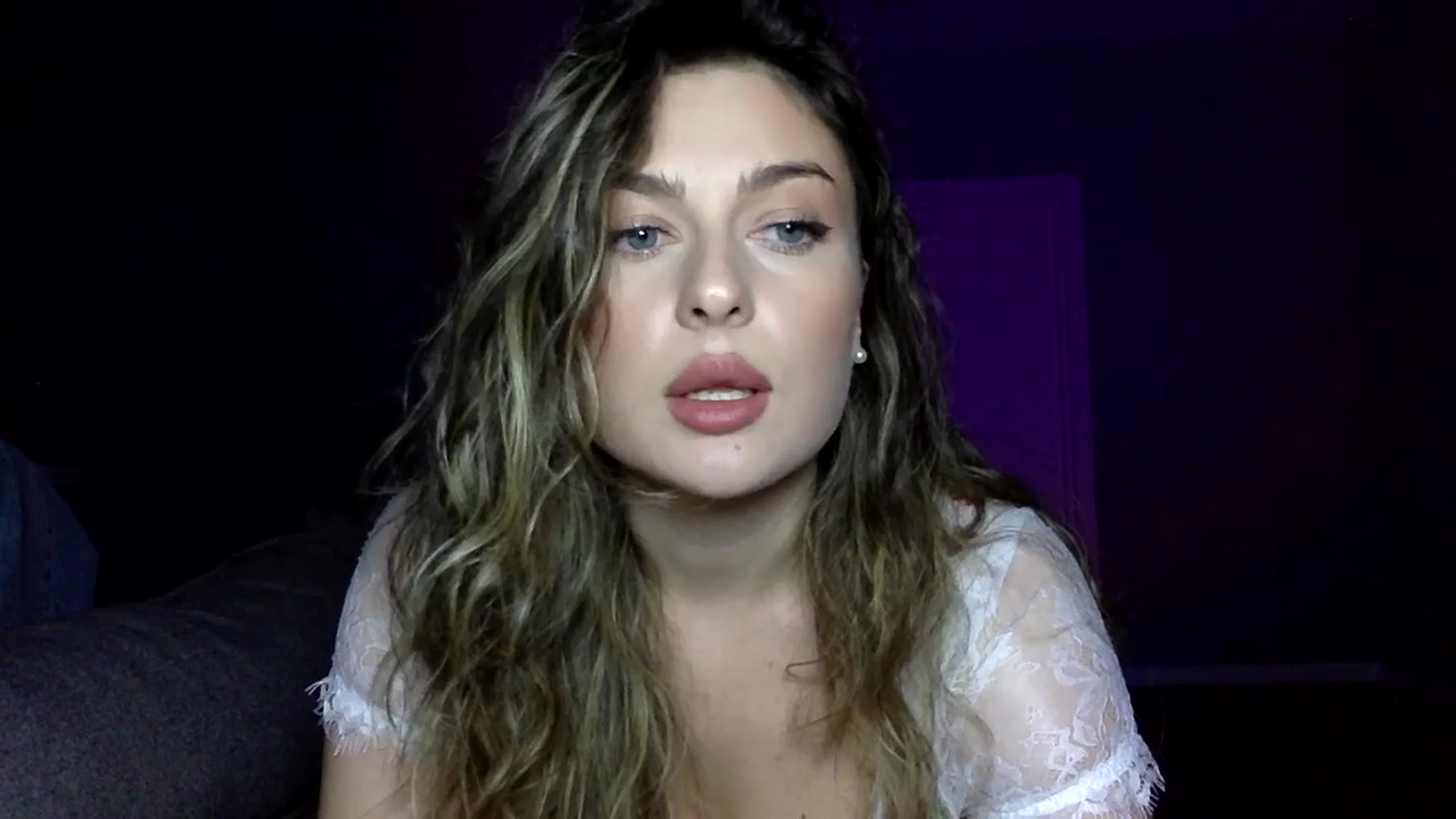 Gallery image thumbnail from SindiMoon's myfreecams stream on, 11/22/2025, 21:16 image 14 of 20