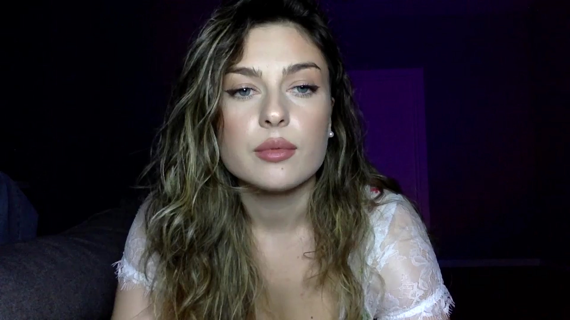 Gallery image thumbnail from SindiMoon's myfreecams stream on, 11/22/2025, 21:16 image 13 of 20