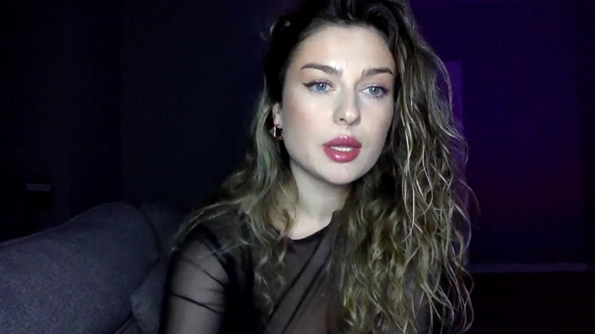 Gallery image thumbnail from SindiMoon's myfreecams stream on, 11/23/2025, 19:59 image 3 of 20