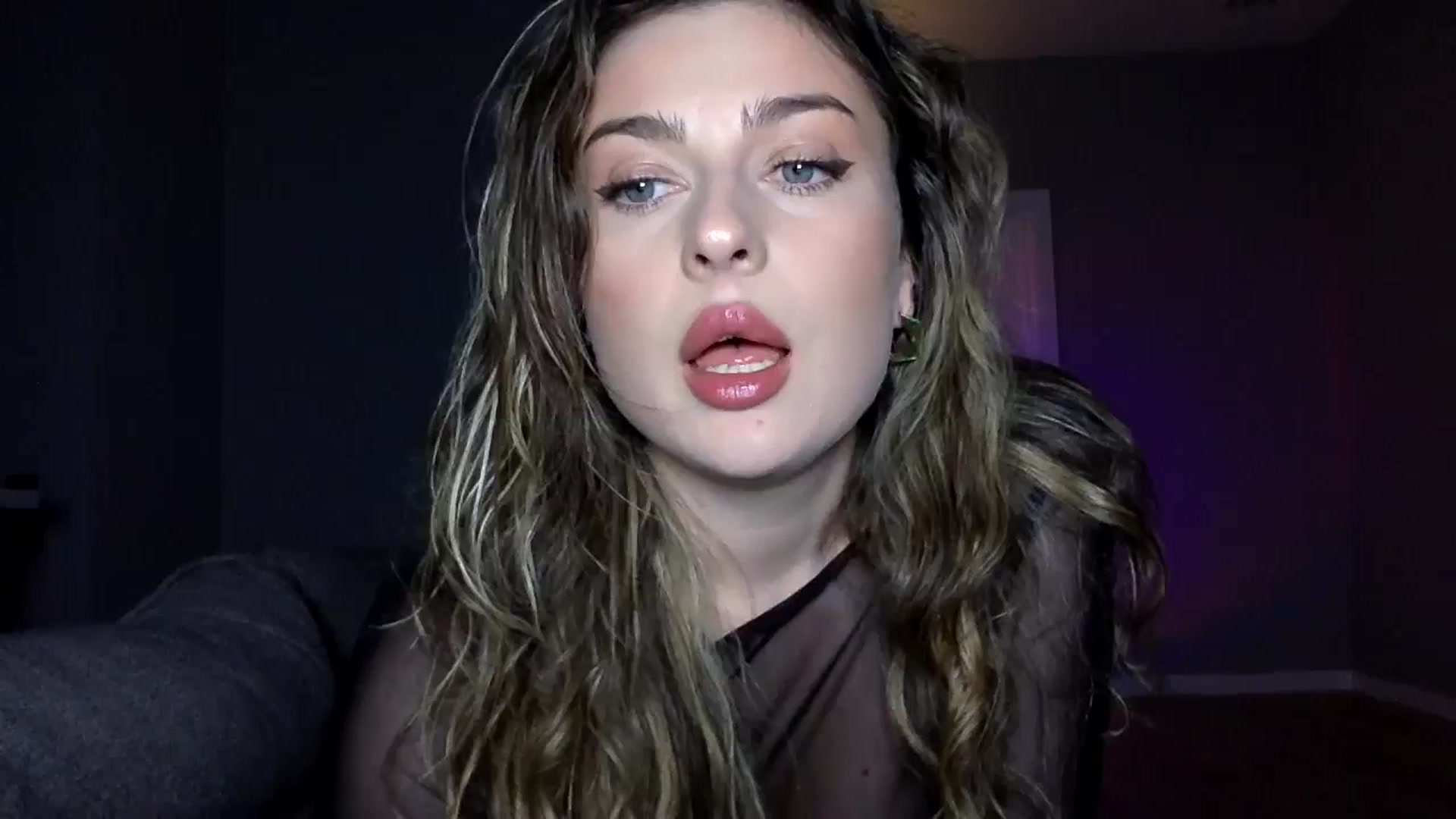 Gallery image thumbnail from SindiMoon's myfreecams stream on, 11/23/2025, 23:05 image 1 of 20