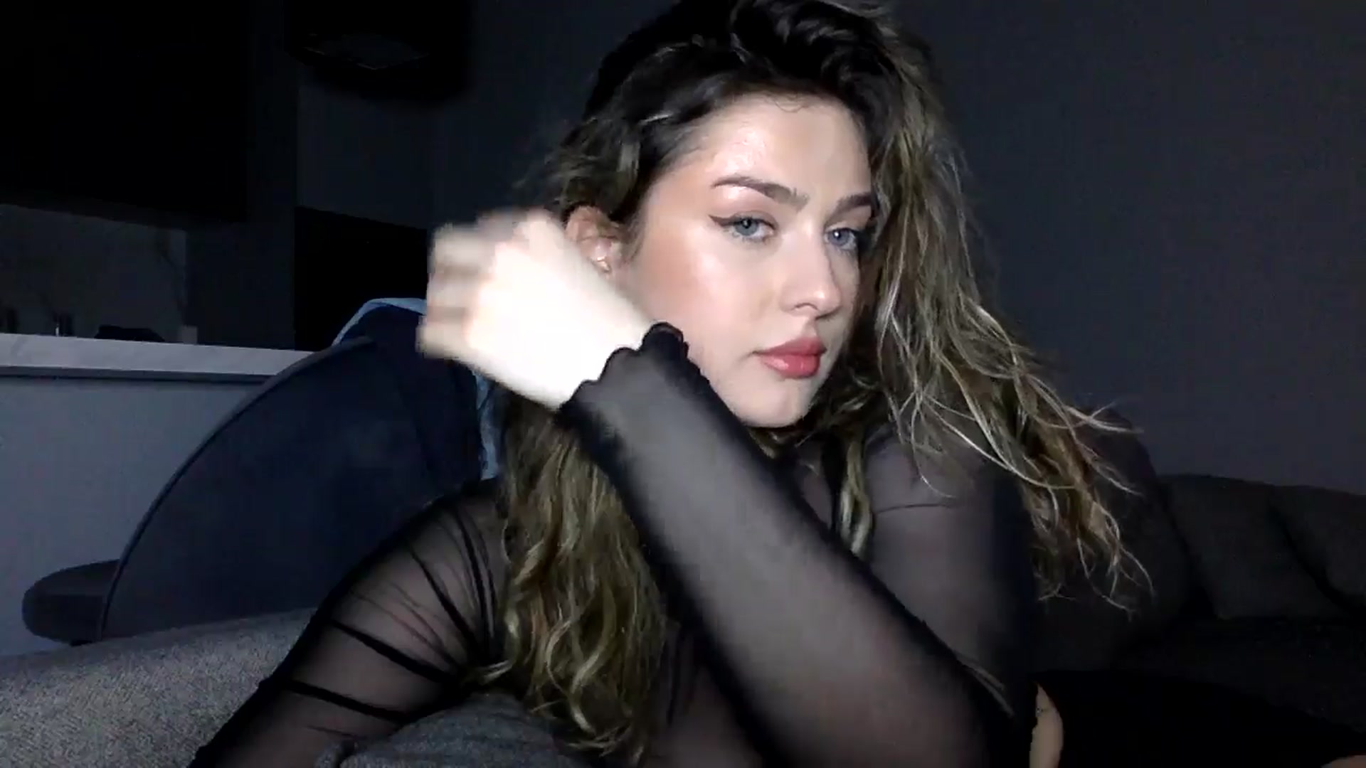 Gallery image thumbnail from SindiMoon's myfreecams stream on, 11/23/2025, 23:05 image 13 of 20