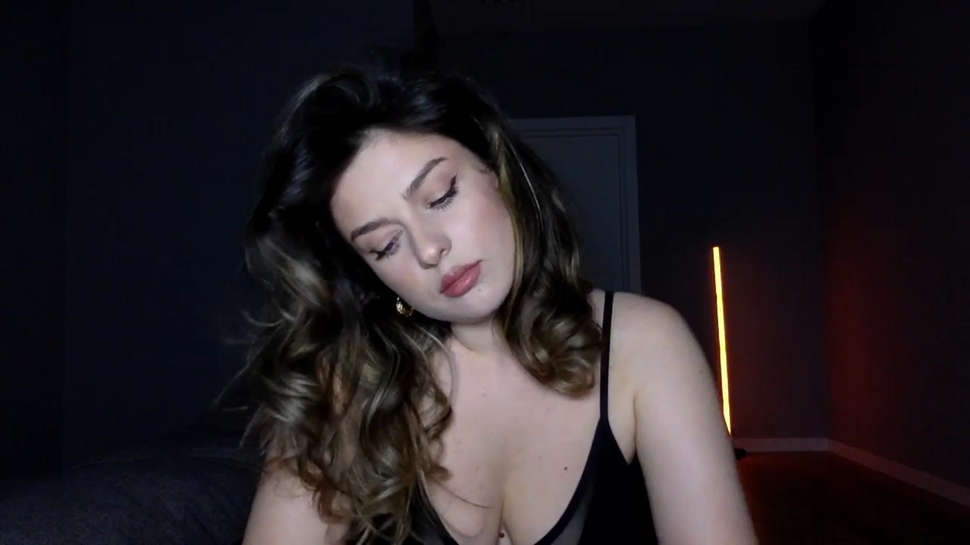 Gallery image thumbnail from SindiMoon's myfreecams stream on, 01/23/2026, 20:04 image 12 of 20