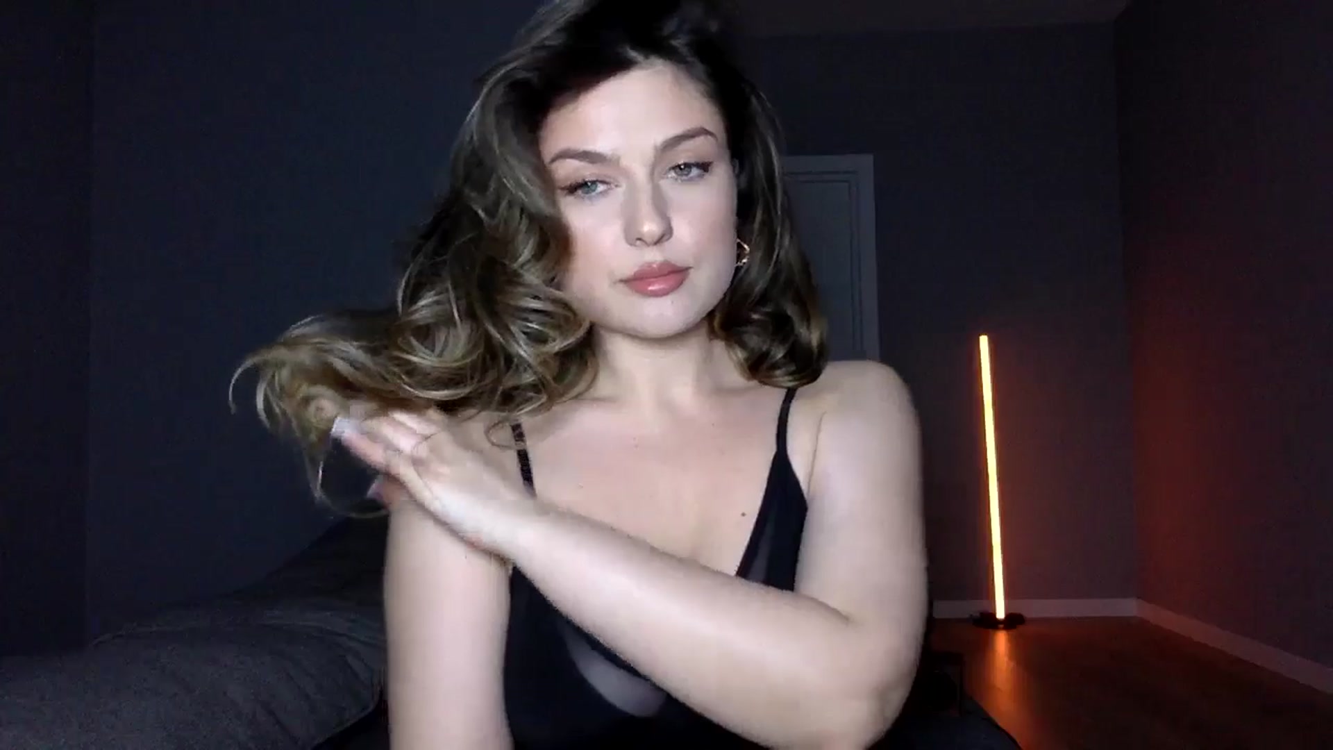 Gallery image thumbnail from SindiMoon's myfreecams stream on, 01/23/2026, 20:04 image 8 of 20