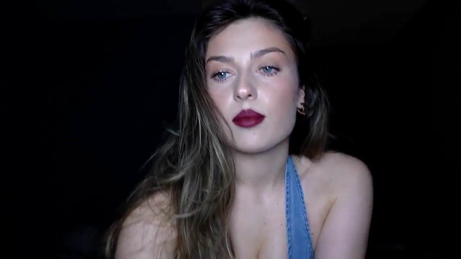 Gallery image thumbnail from SindiMoon's myfreecams stream on, 02/01/2026, 16:01 image 16 of 20