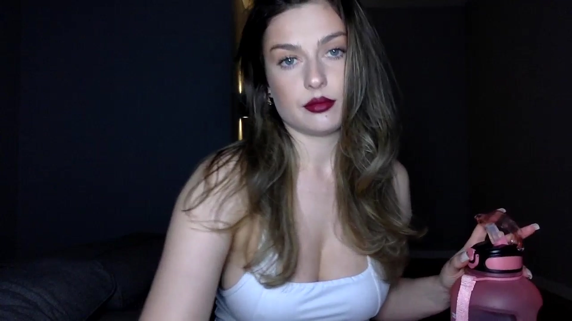 Gallery image thumbnail from SindiMoon's myfreecams stream on, 02/01/2026, 19:56 image 10 of 20