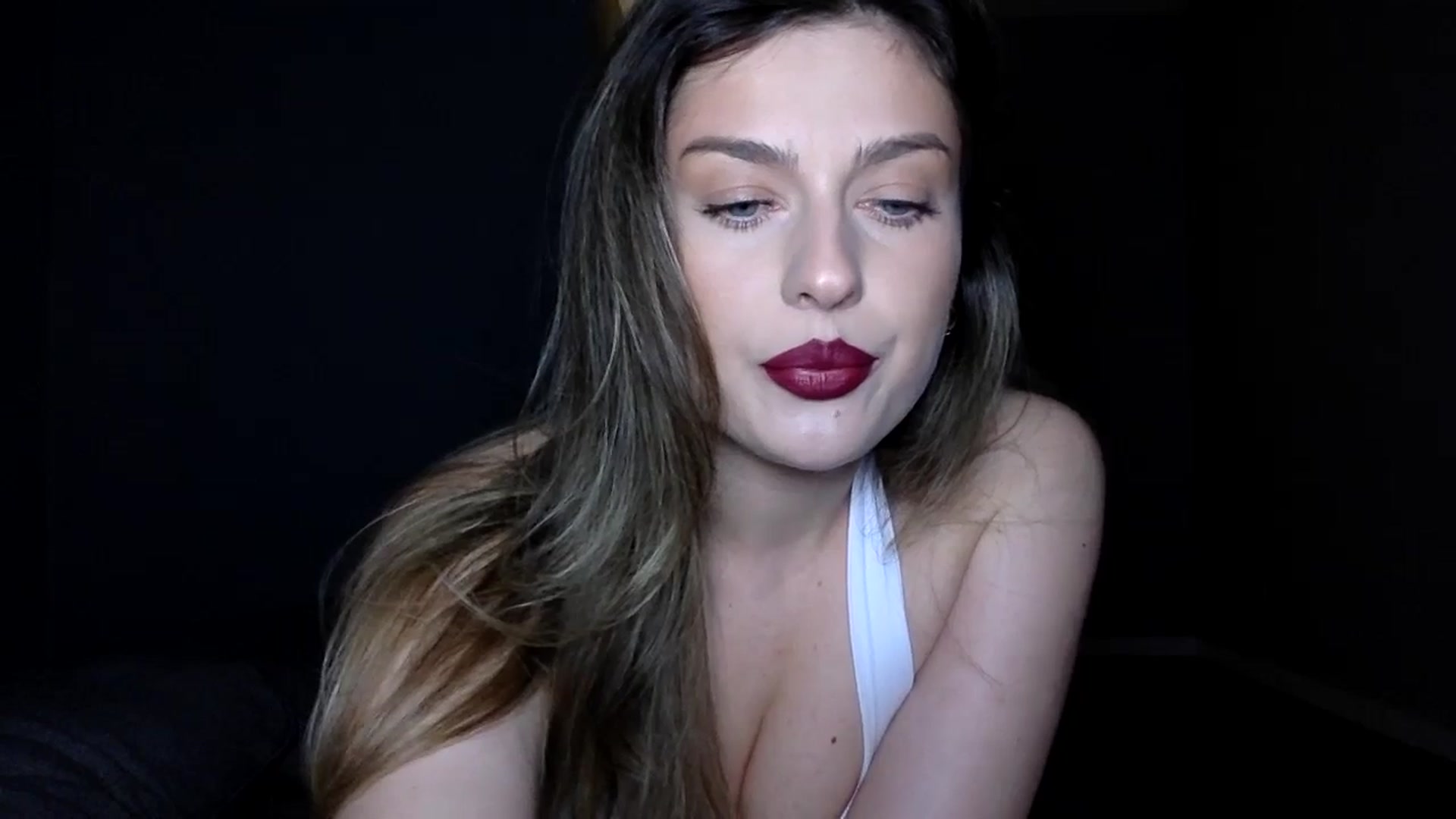 Gallery image thumbnail from SindiMoon's myfreecams stream on, 02/01/2026, 19:56 image 16 of 20
