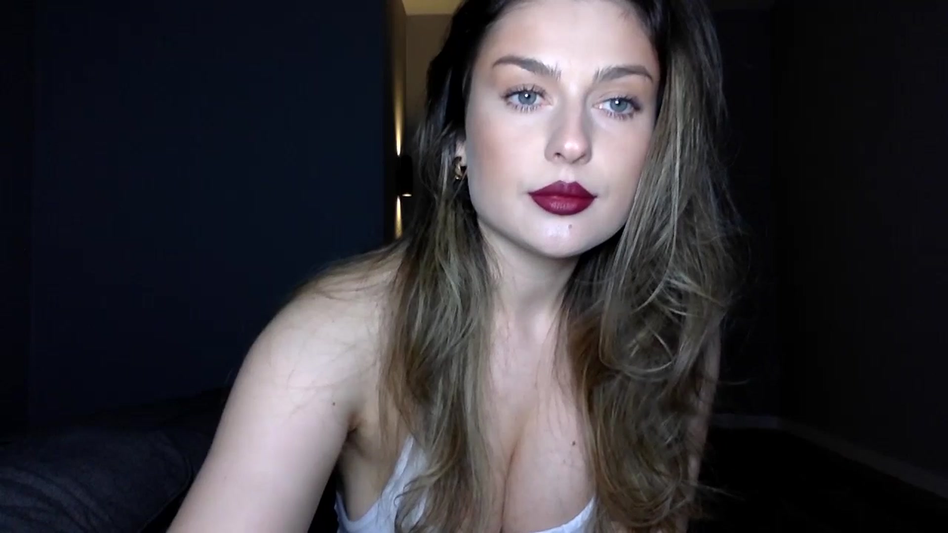 Gallery image thumbnail from SindiMoon's myfreecams stream on, 02/01/2026, 19:56 image 7 of 20