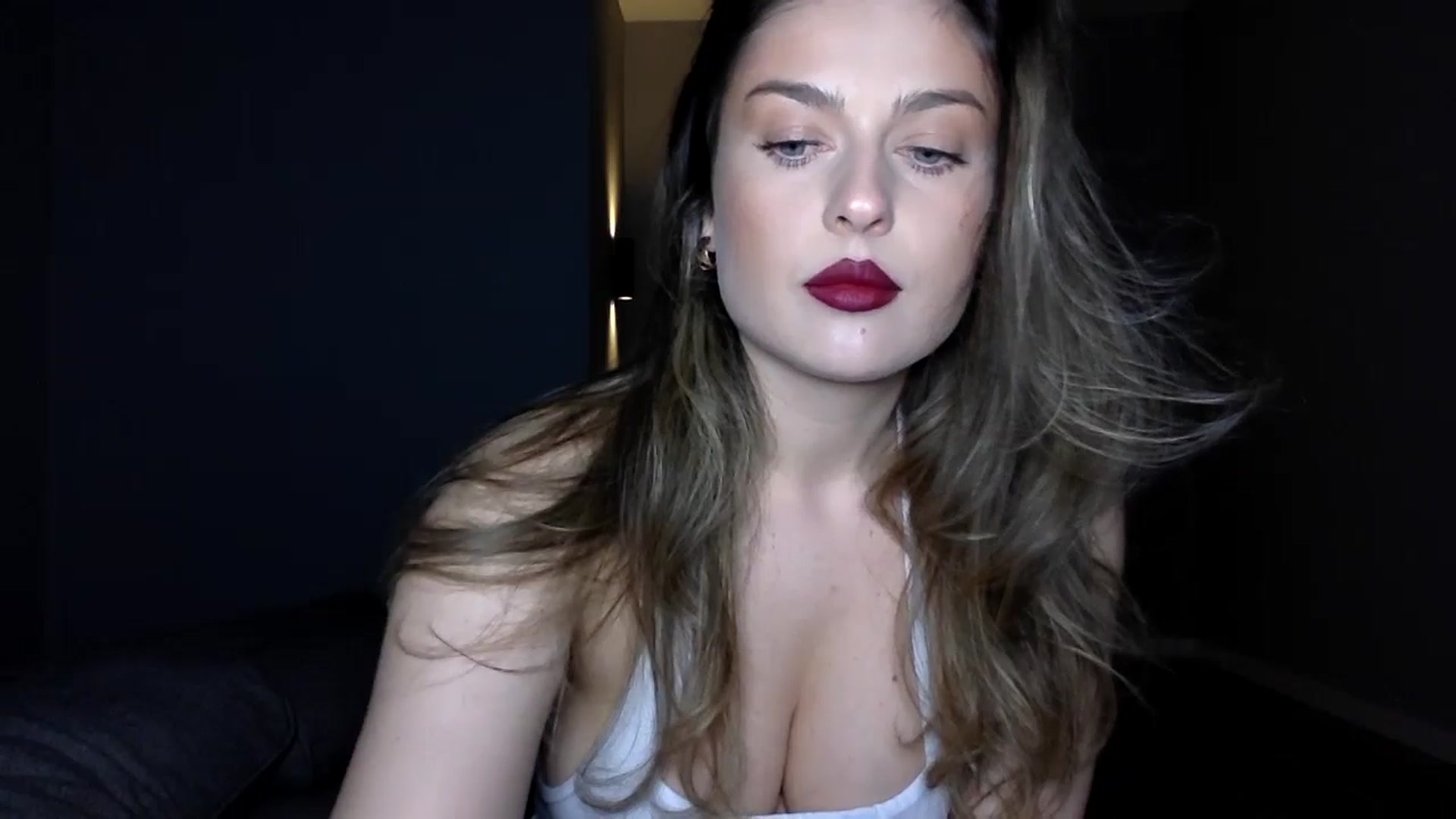 Gallery image thumbnail from SindiMoon's myfreecams stream on, 02/01/2026, 19:56 image 3 of 20