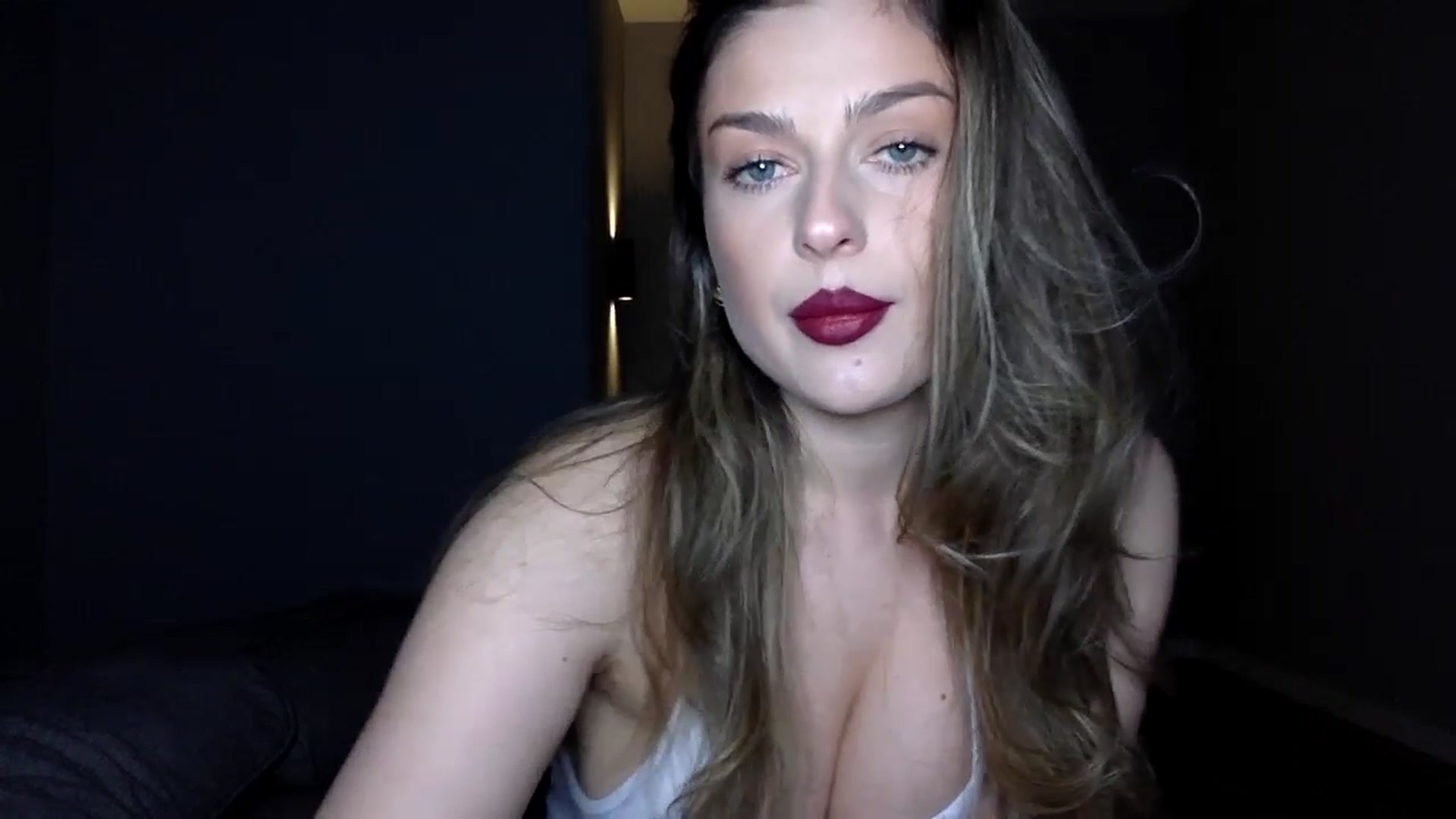 Gallery image thumbnail from SindiMoon's myfreecams stream on, 02/01/2026, 19:56 image 5 of 20