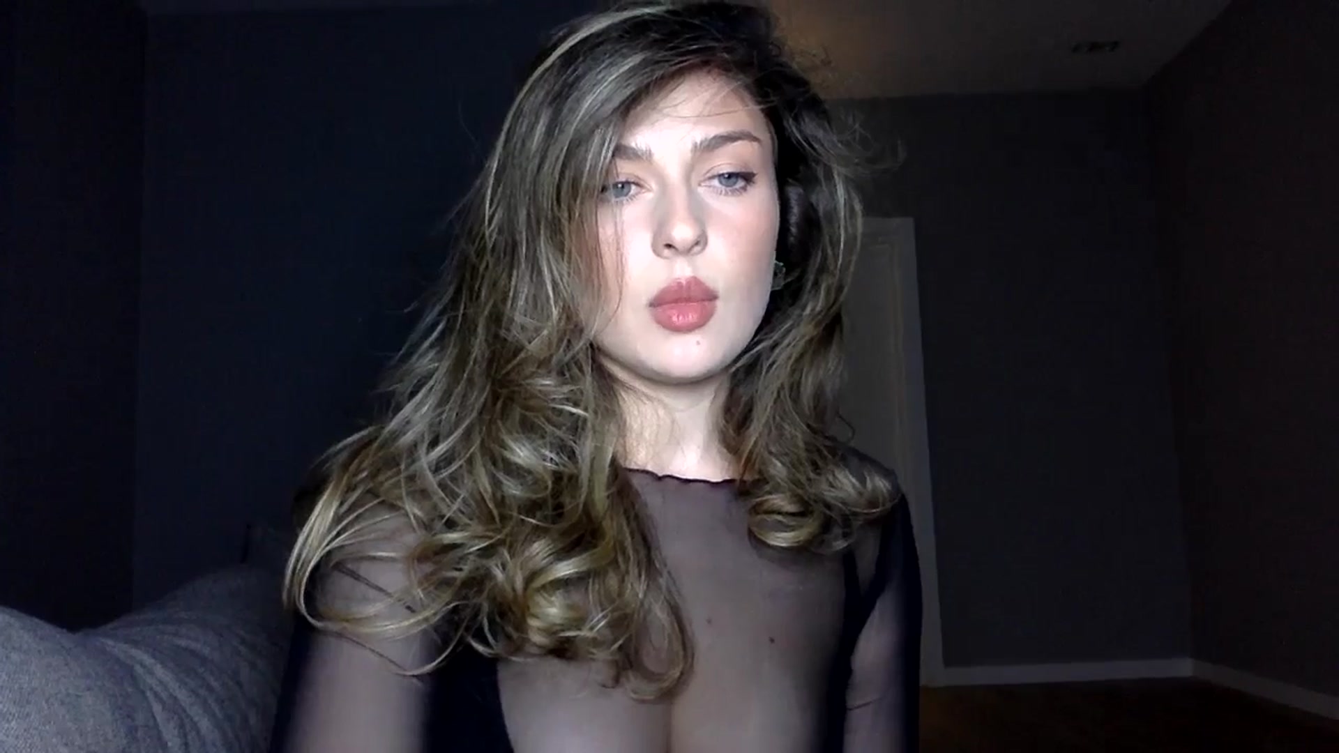 Gallery image thumbnail from SindiMoon's myfreecams stream on, 02/13/2026, 22:25 image 12 of 20