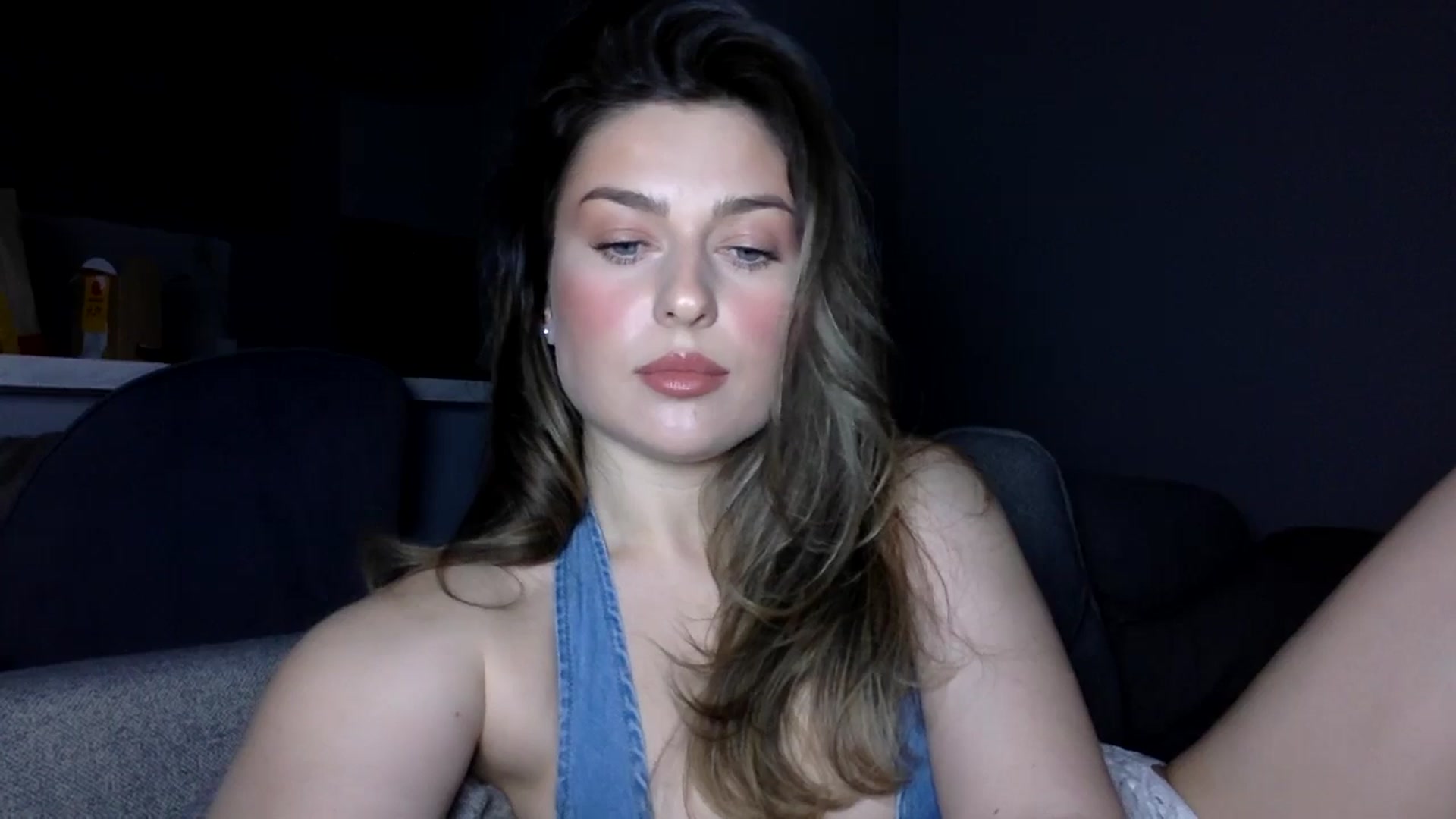 Gallery image thumbnail from SindiMoon's myfreecams stream on, 03/01/2026, 24:00 image 18 of 20