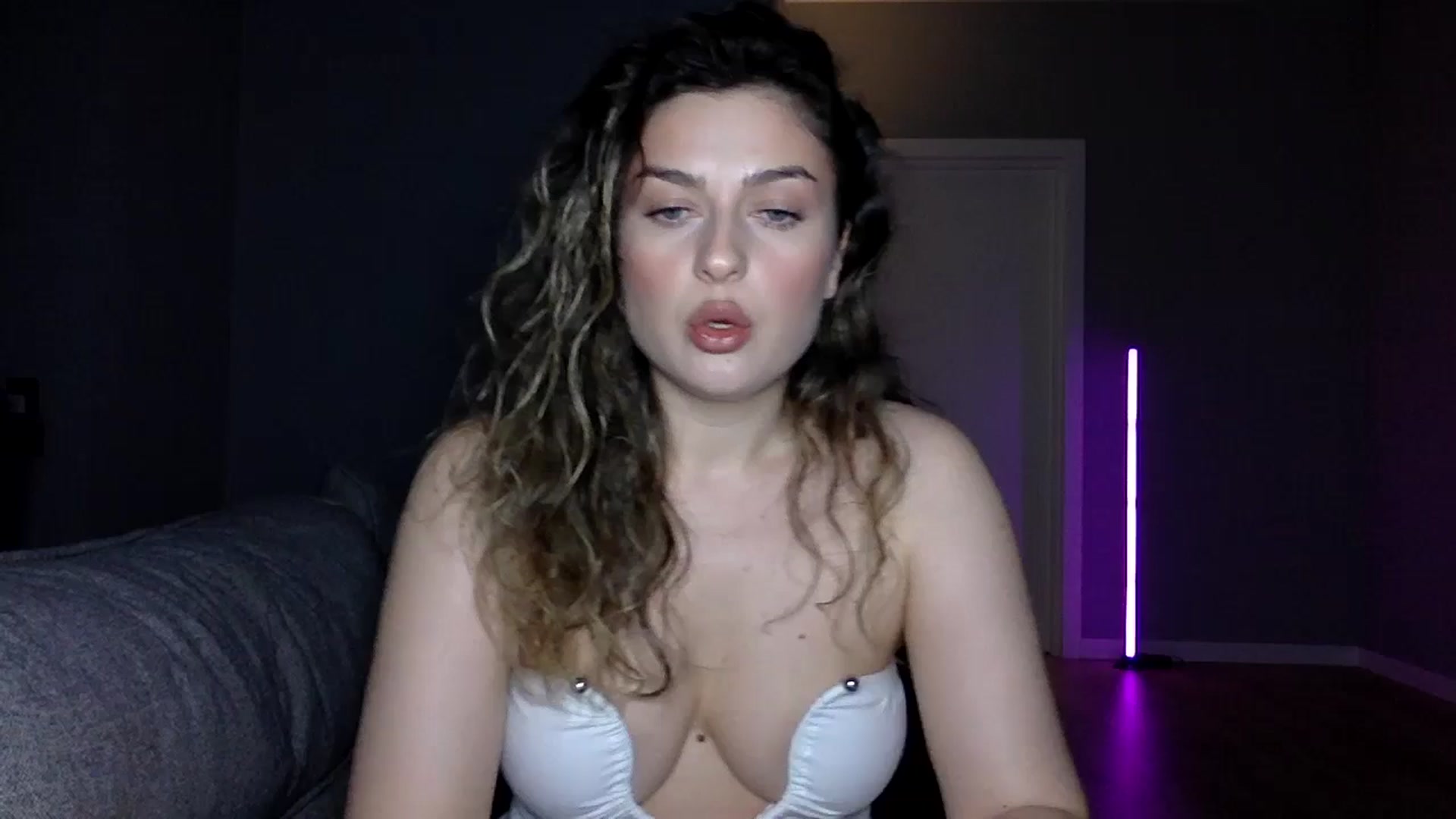 Gallery image thumbnail from SindiMoon's myfreecams stream on, 03/07/2026, 21:31 image 2 of 20
