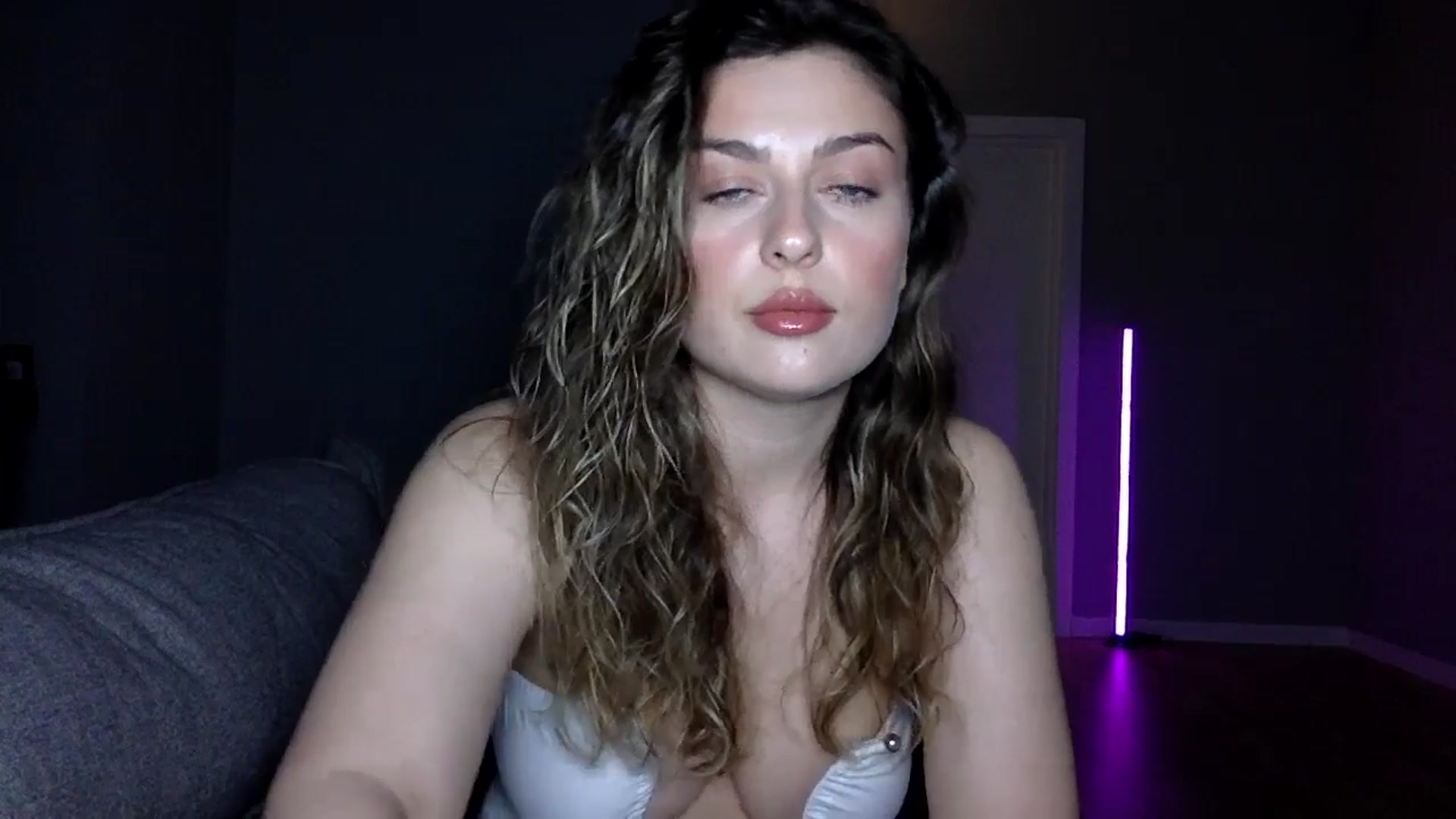 Gallery image thumbnail from SindiMoon's myfreecams stream on, 03/07/2026, 22:55 image 8 of 20