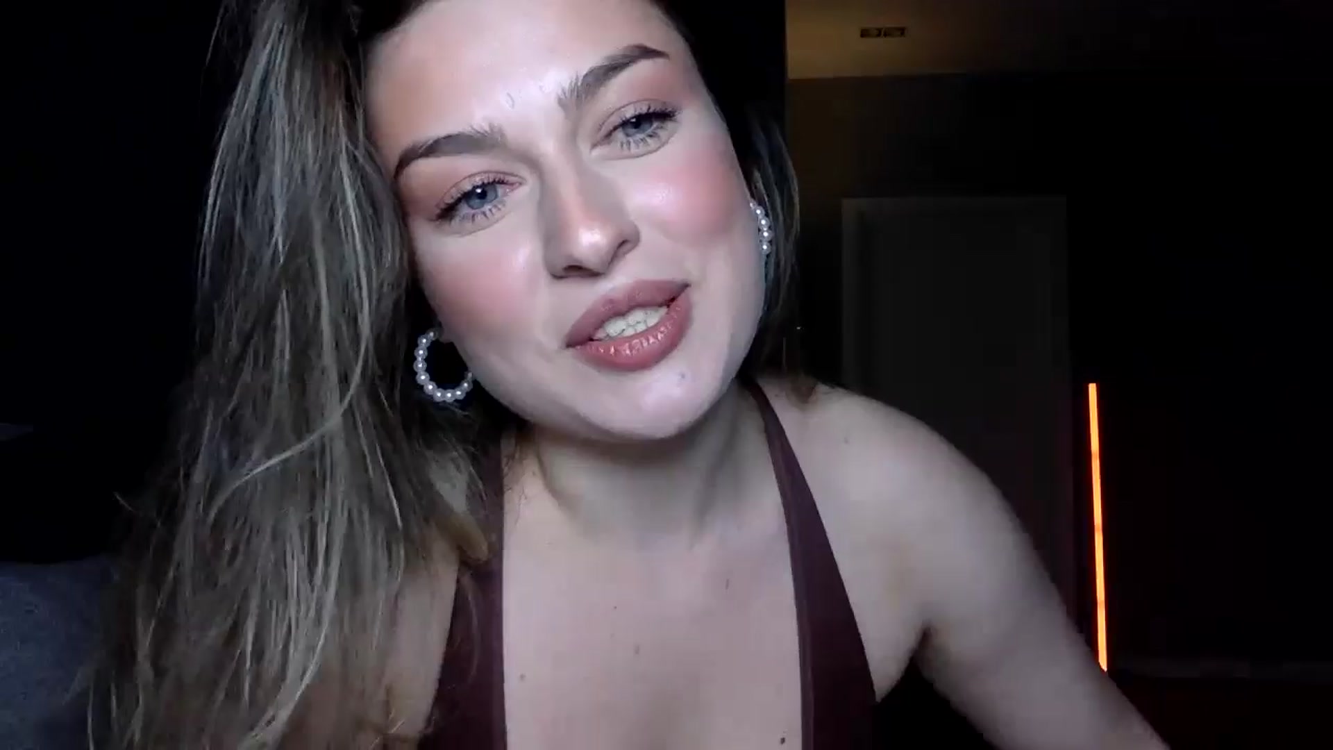 Gallery image thumbnail from SindiMoon's myfreecams stream on, 03/14/2026, 22:55 image 16 of 20