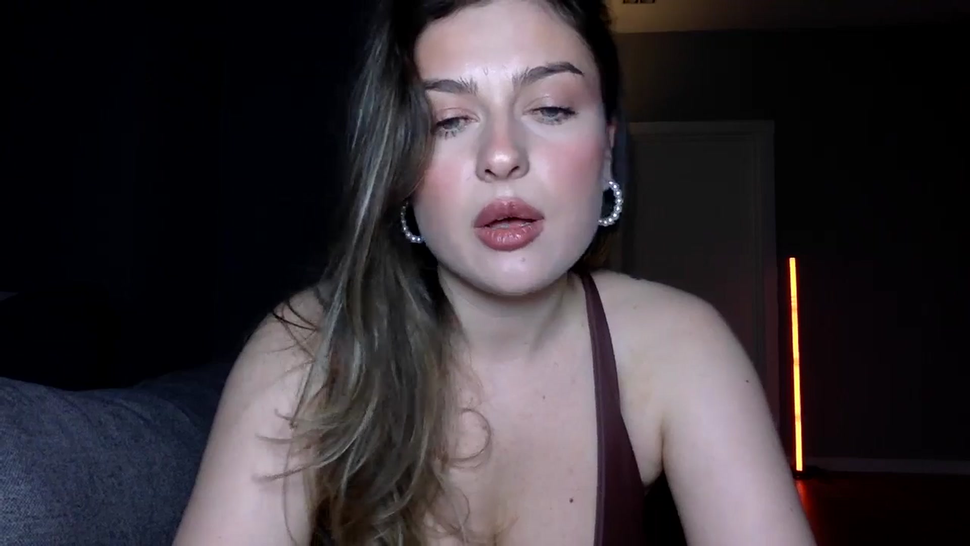 Gallery image thumbnail from SindiMoon's myfreecams stream on, 03/15/2026, 24:00 image 12 of 20